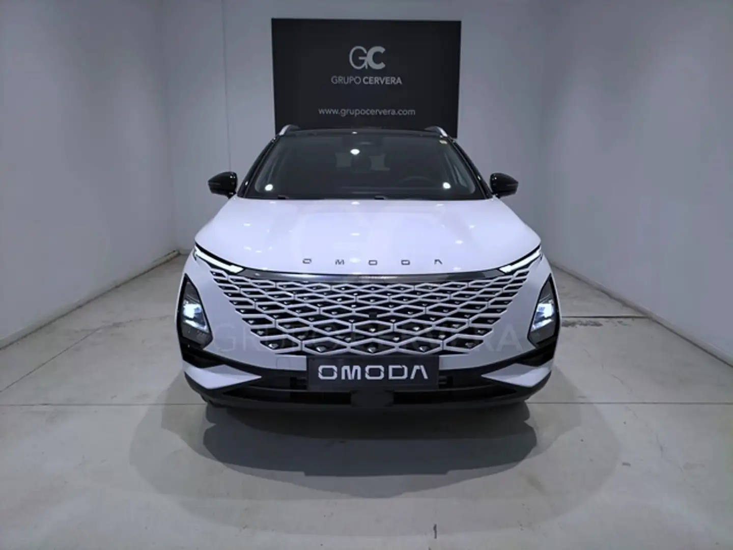 Omoda 5 1.6 Premiun 145 Weiß - 2