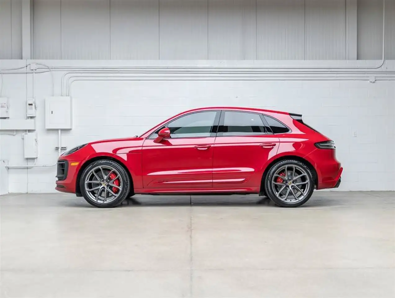 Porsche Macan photo Porsche Macan