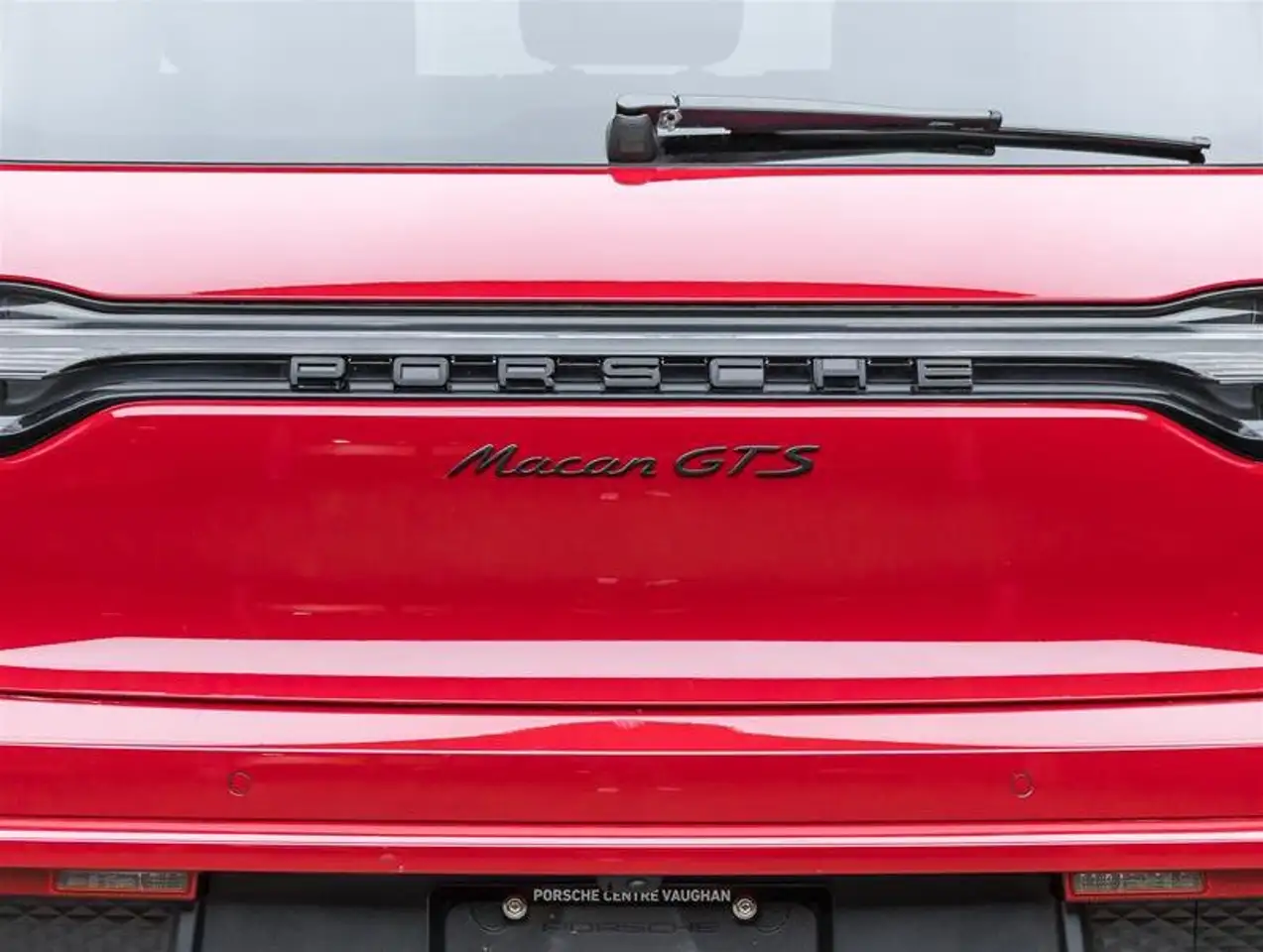 Porsche Macan photo Porsche Macan