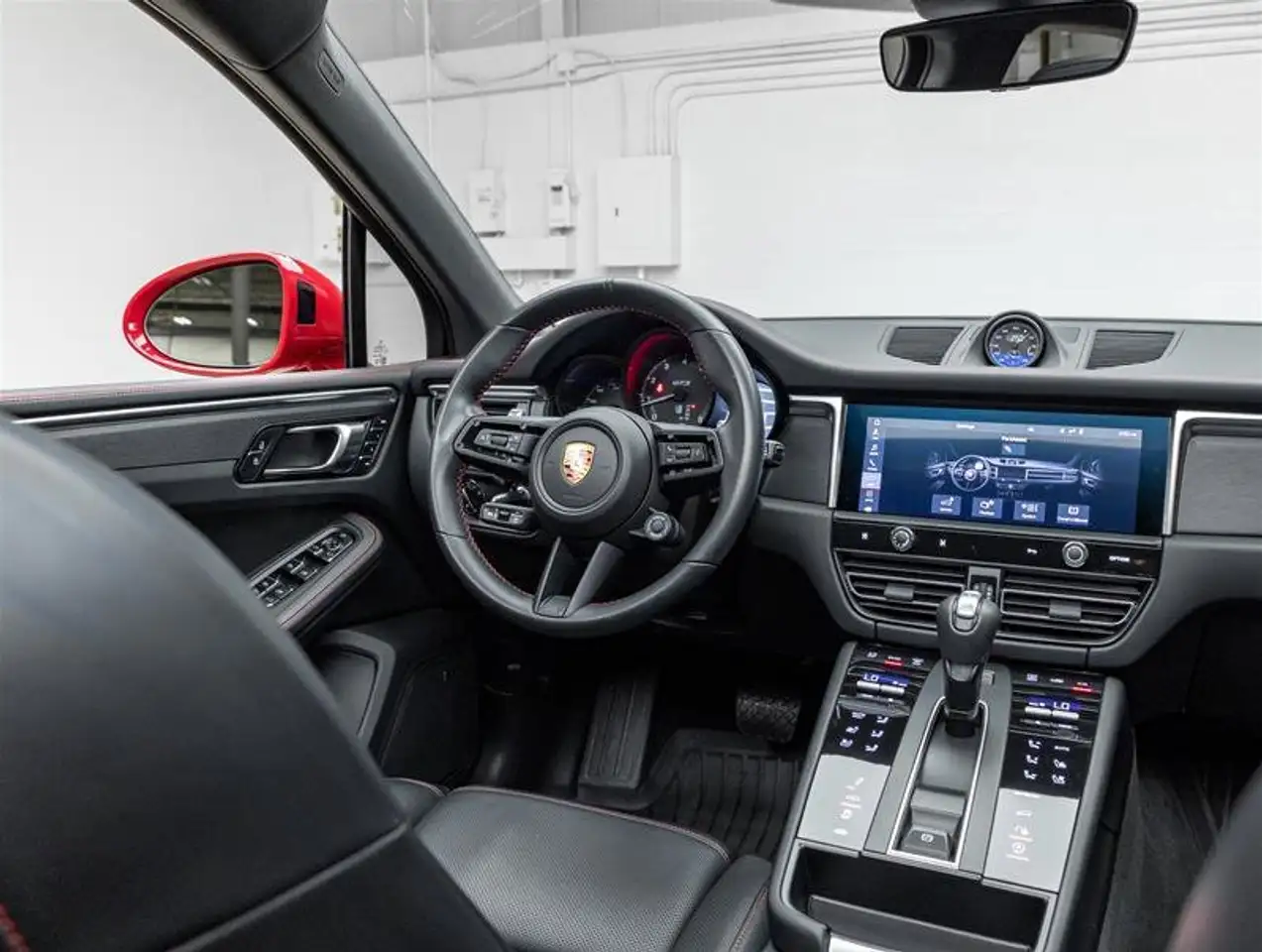 Porsche Macan photo Porsche Macan