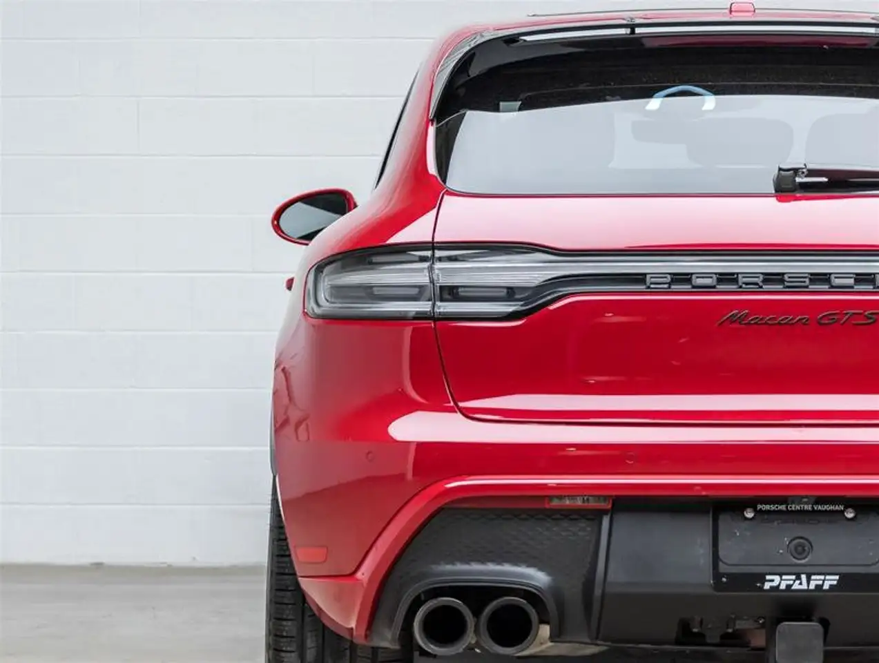 Porsche Macan photo Porsche Macan