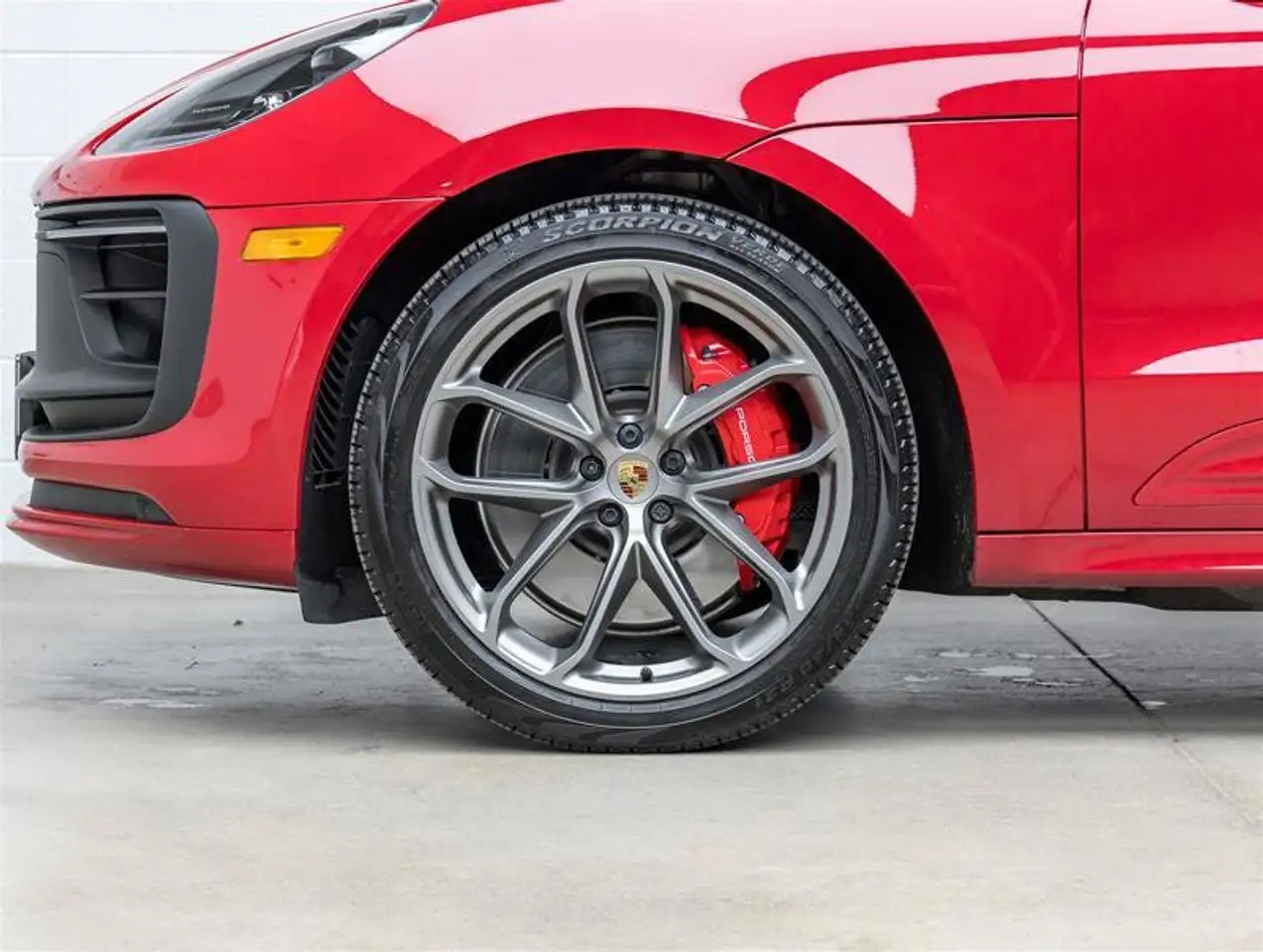 Porsche Macan photo Porsche Macan