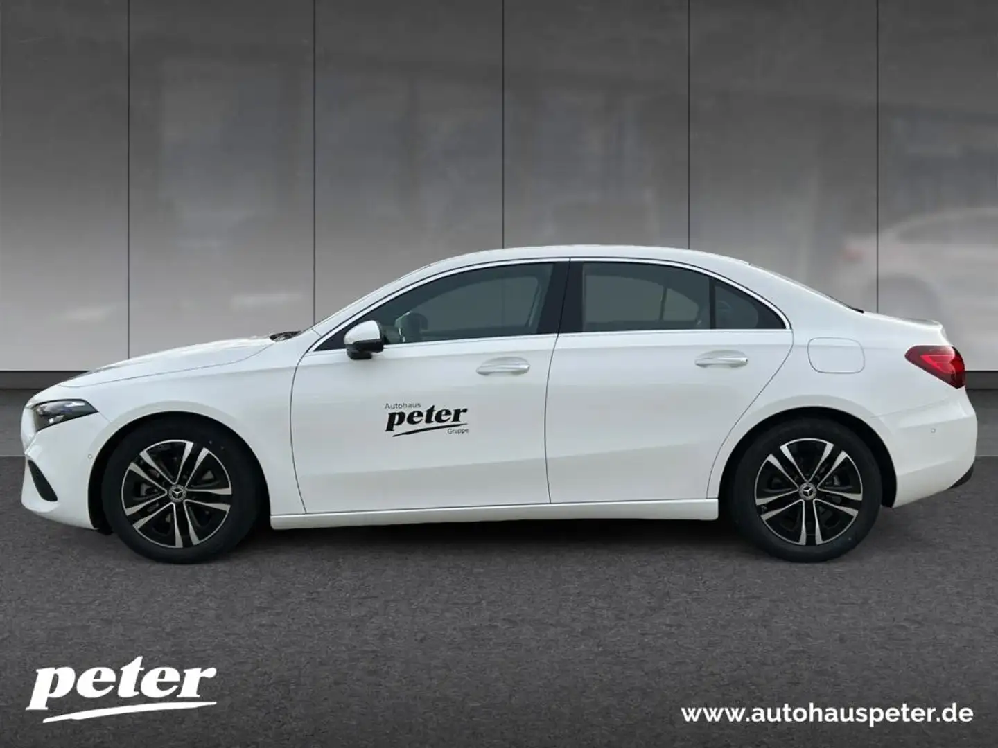 Mercedes-Benz A 180 Limousine Progressive Line, Distronic Weiß - 2