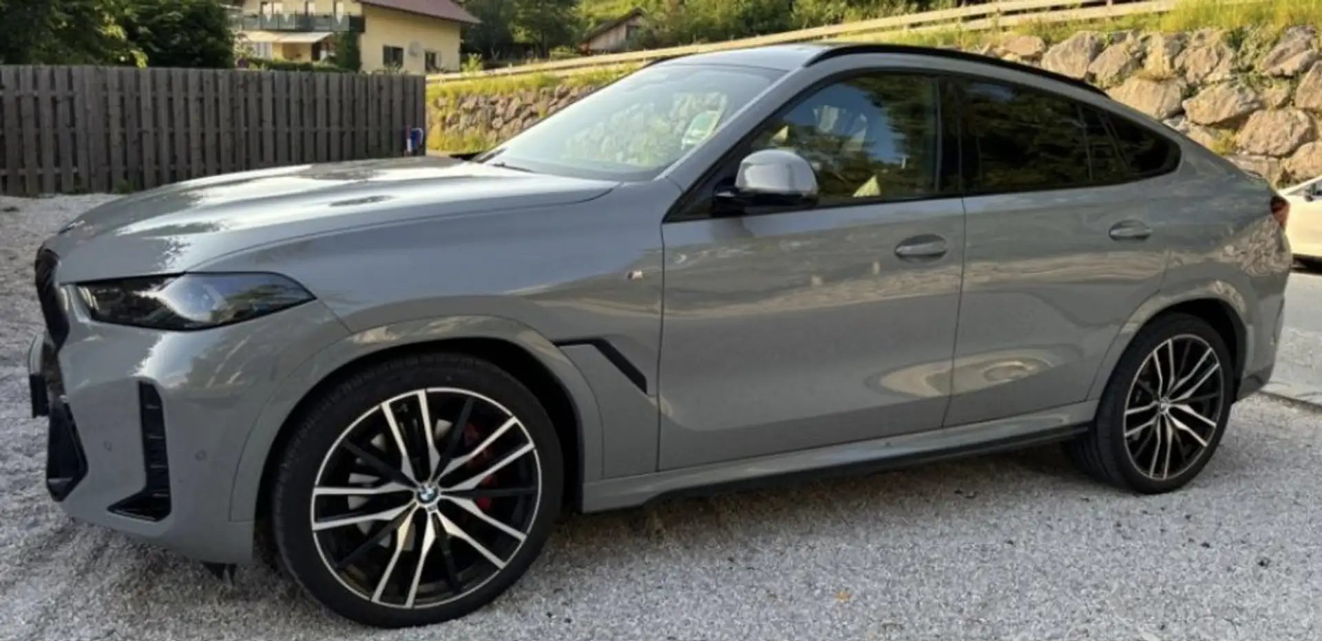BMW X6 X6 xDrive30d M Sport Luftfederung/Panorama/22 Zoll Grau - 1