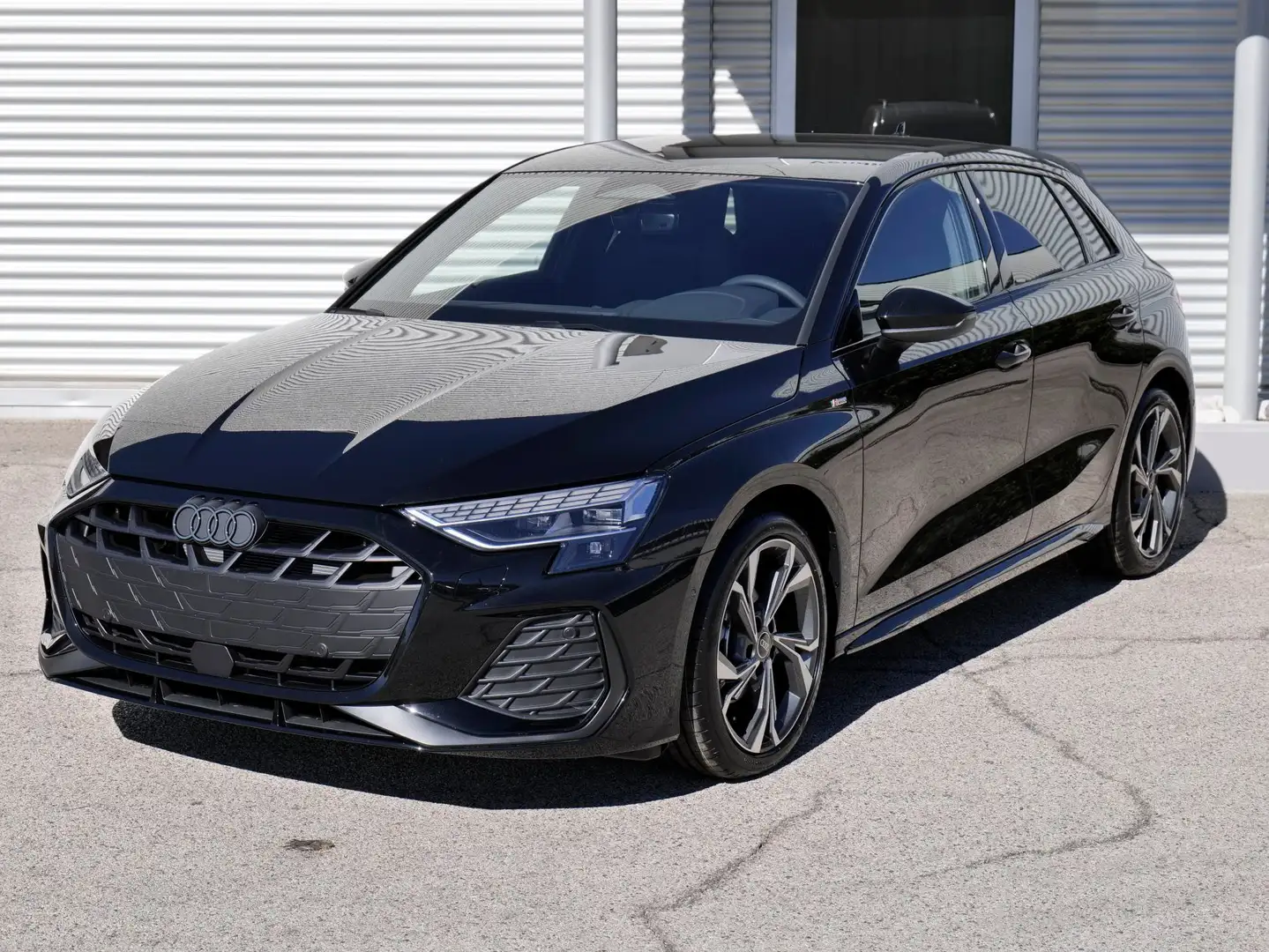 Audi A3 Sportback 1.5 Tfsi 150cv S-tronic S-line edition Noir - 1