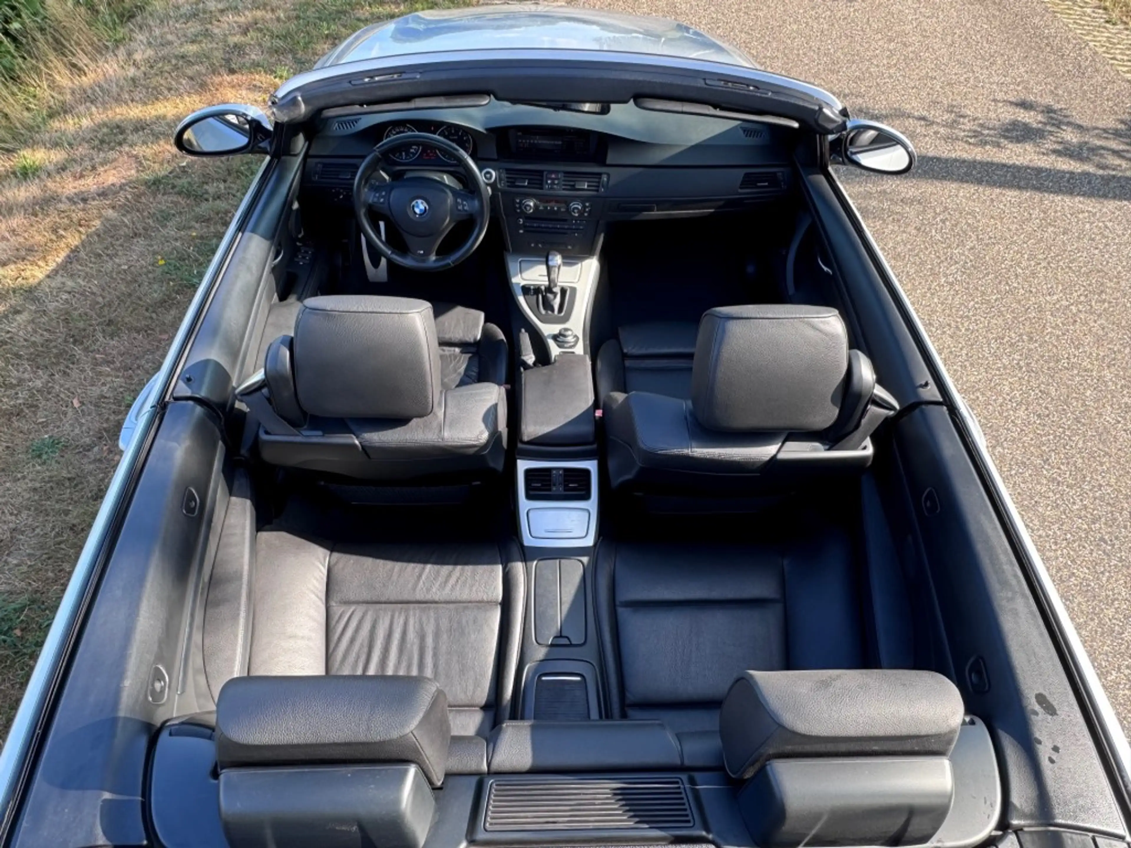 BMW 335 335 I CABRIO / MPACK / LEDER / LED / 19 INCH — photo 26
