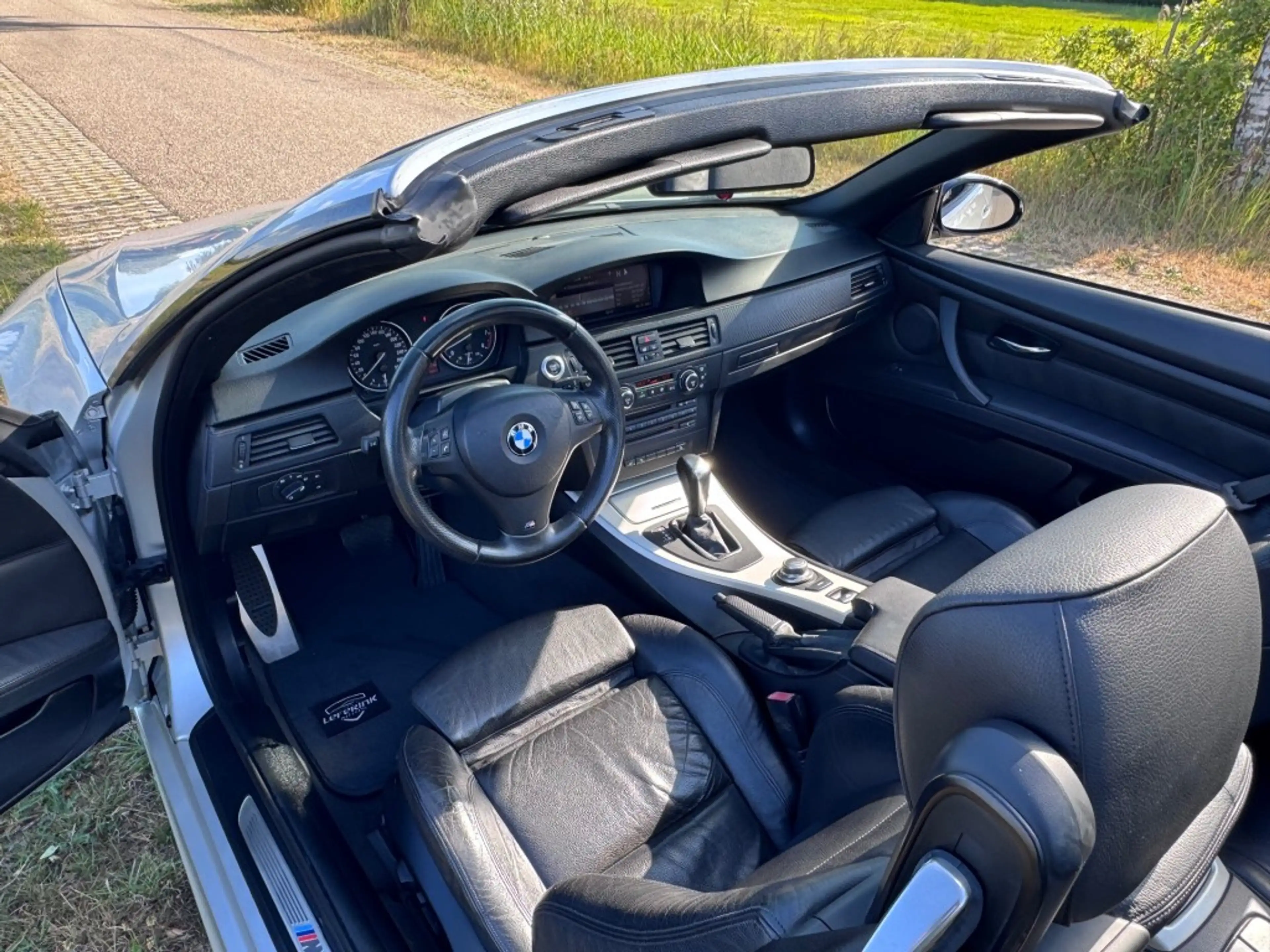 BMW 335 335 I CABRIO / MPACK / LEDER / LED / 19 INCH — photo 29