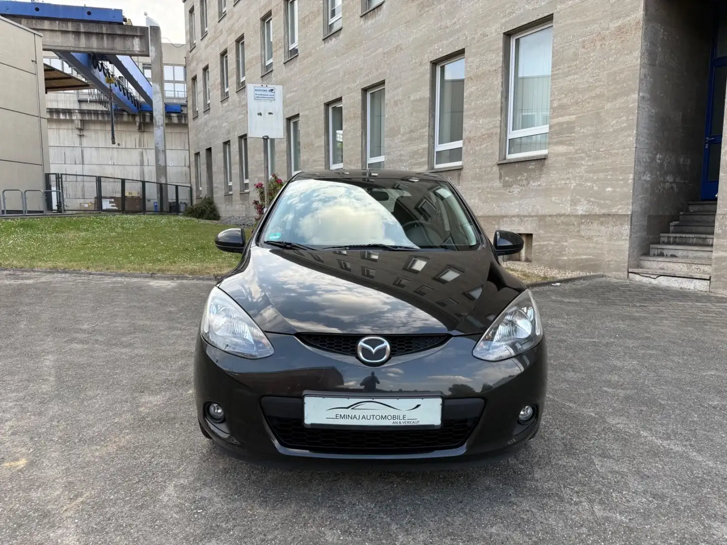 Mazda 2 Lim. 1.3 90th Anniversary Alu Klima Schwarz - 2