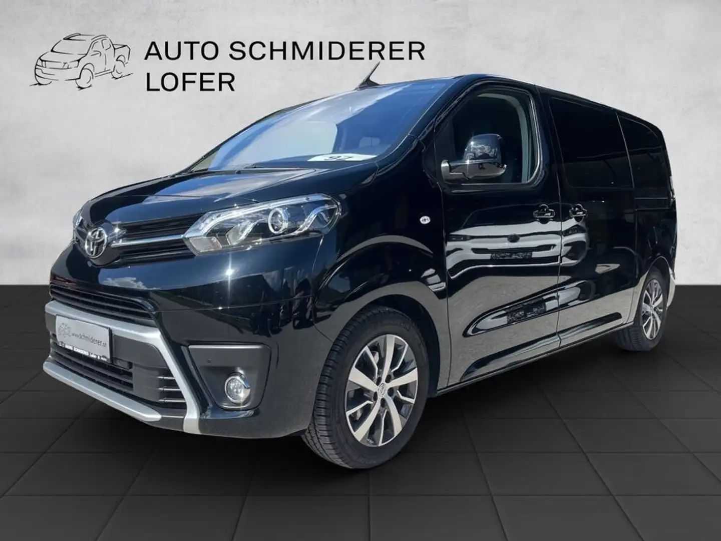 Toyota Proace Verso 2,0 D-4D 180 Medium VIP Aut. Schwarz - 1