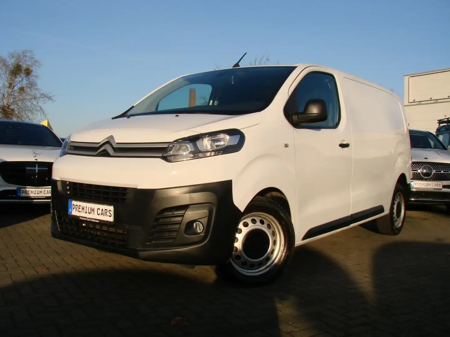 Citroen Jumpy 2,0d L2 Kasten Club M erhöhte Nutzlast Kamera Weiß - 2