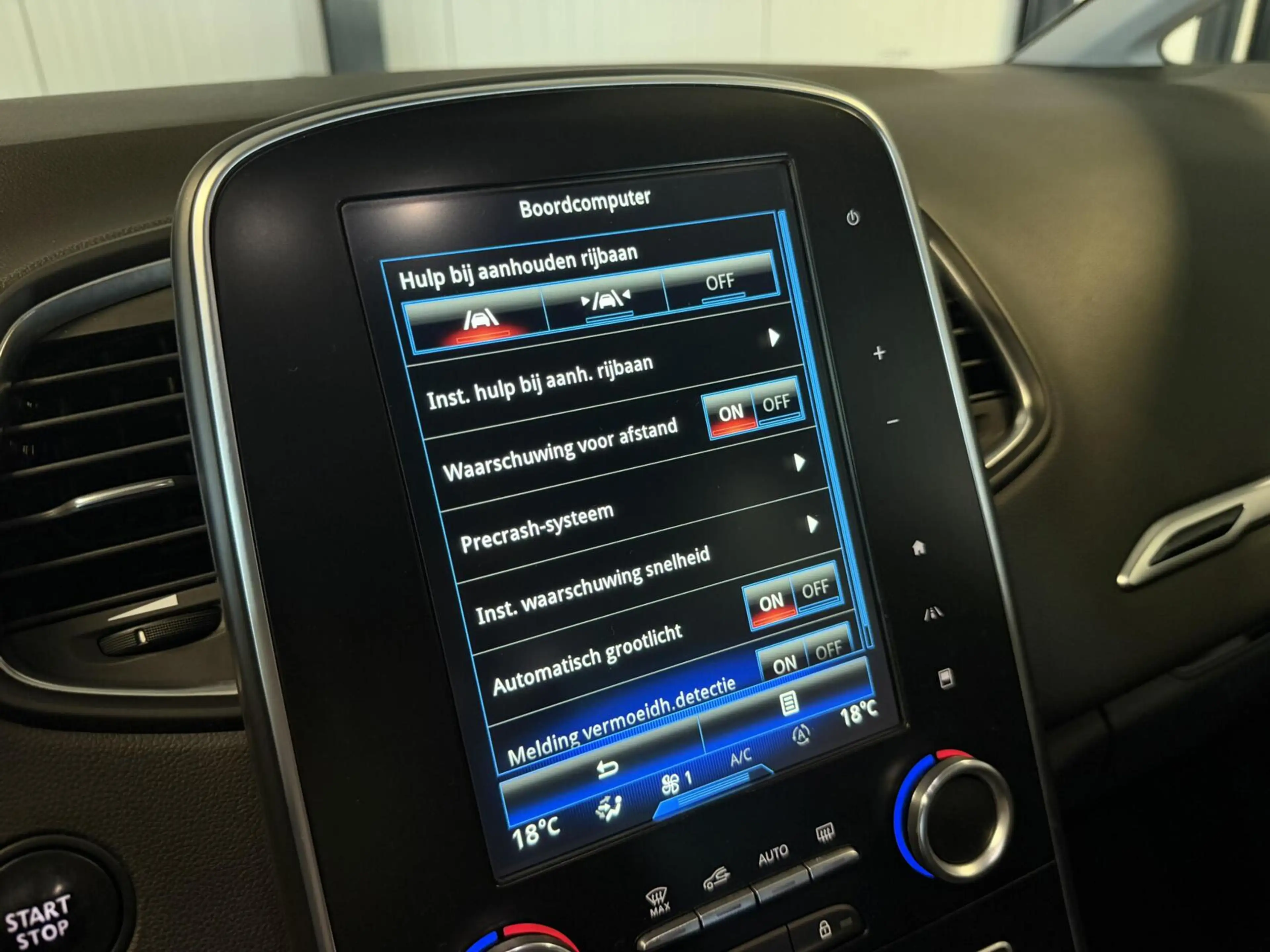 Renault Grand Scenic 1.2 TCe Intens 7 Persoons Cruise Navi — photo 47