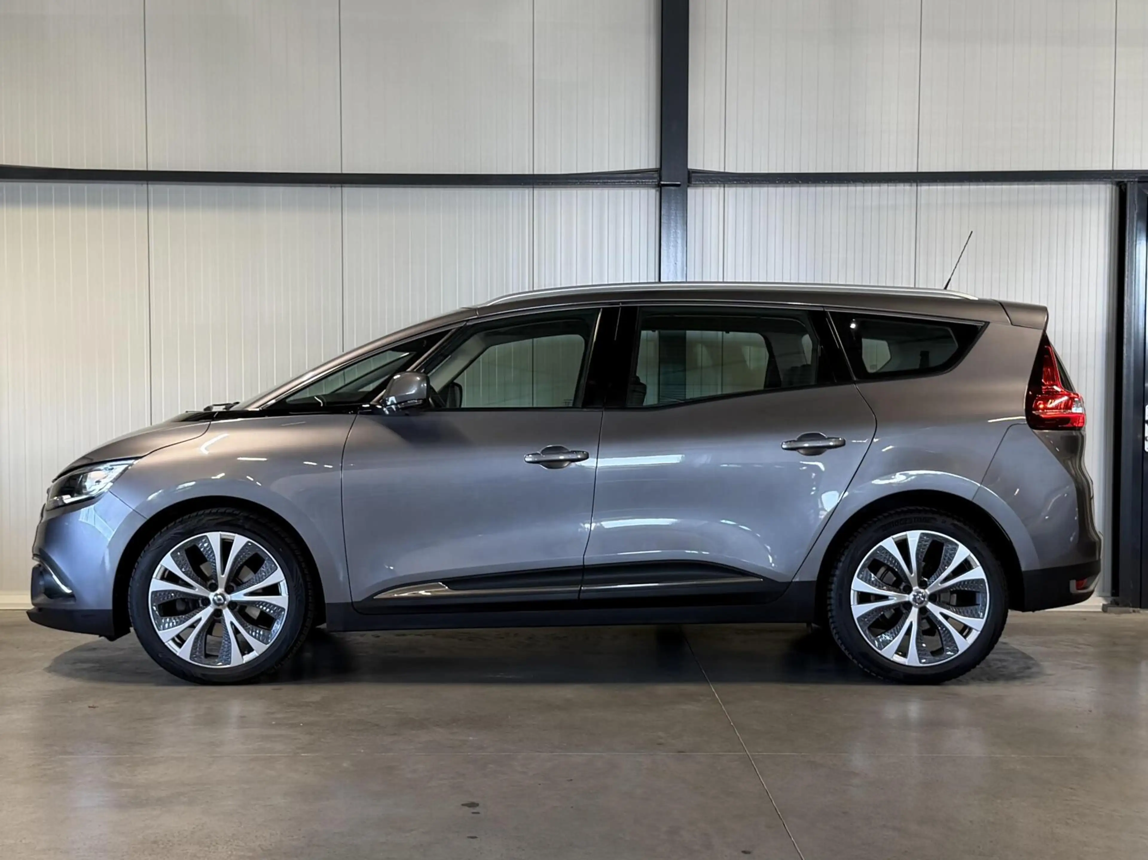 Renault Grand Scenic 1.2 TCe Intens 7 Persoons Cruise Navi — photo 10