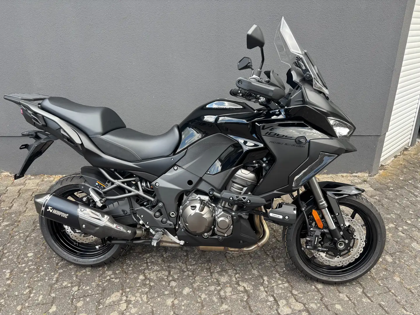 Kawasaki Versys 1000 Sondermodell SE Triple Black Negro - 1