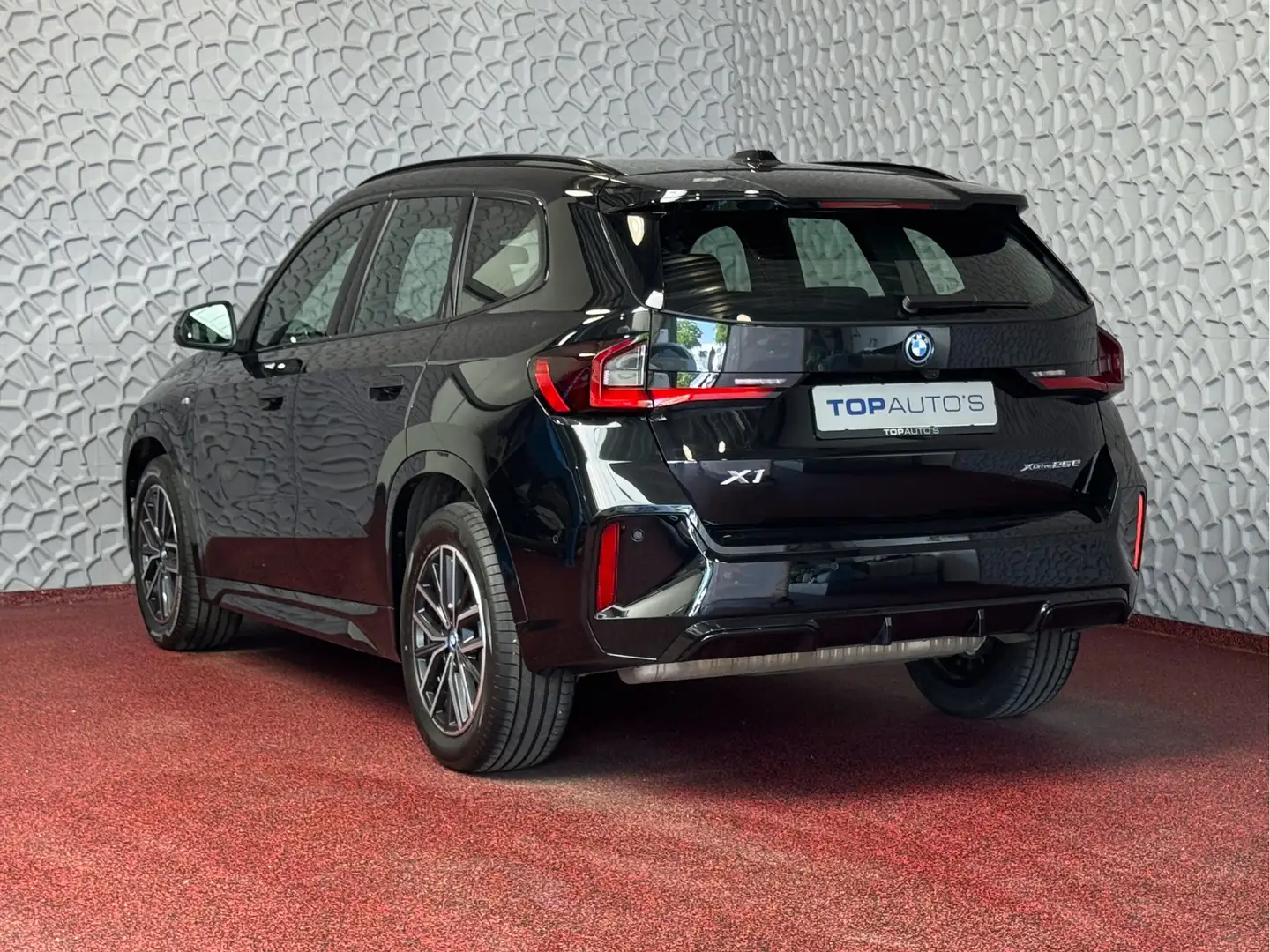 BMW X1 XDRIVE 25E M-SPORT LED ELEK.KLEP NAVI STOELVERW M- Zwart - 2