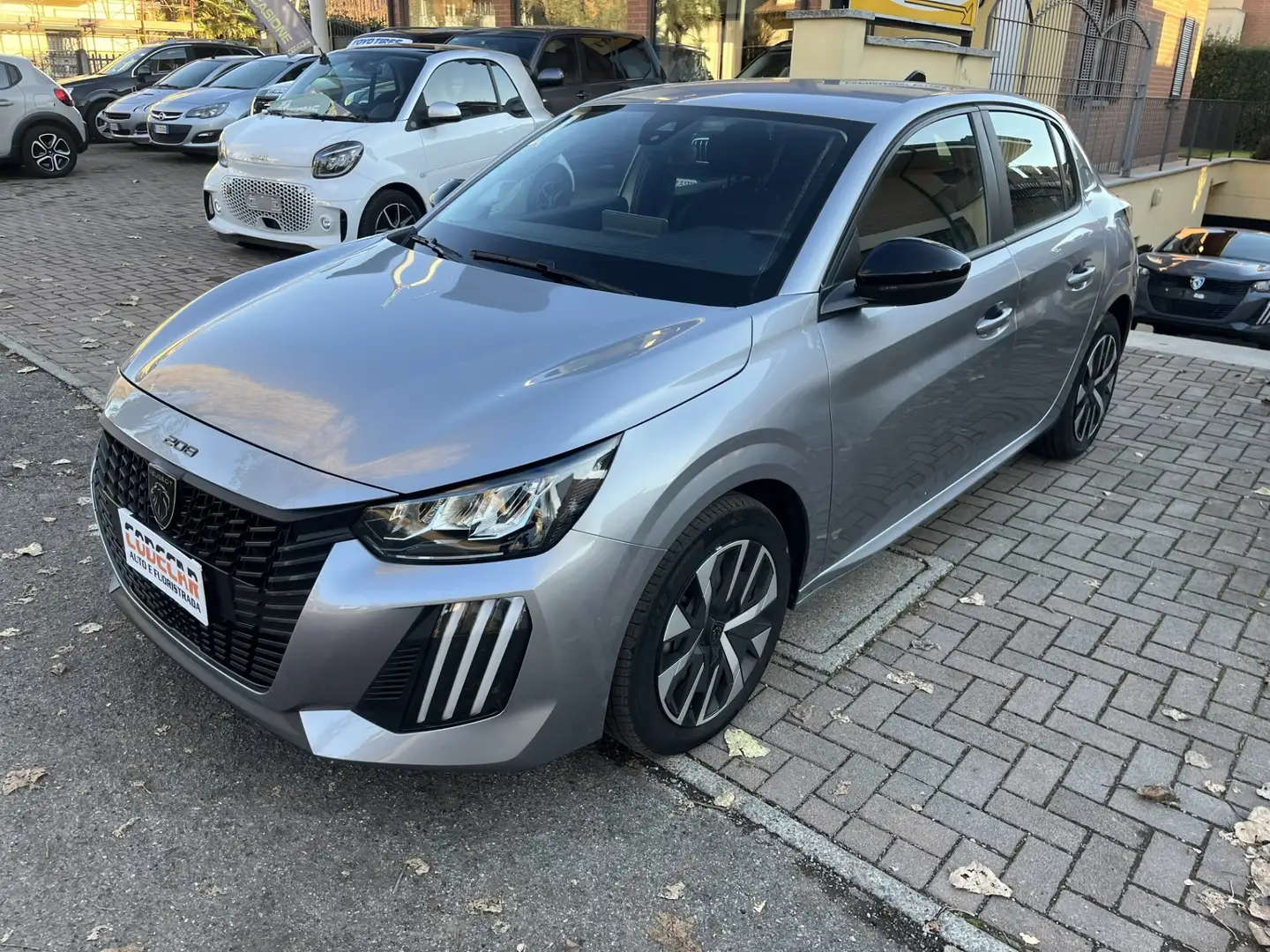 Peugeot 208 208 PureTech 100 Stop&Start 5 porte Active Grigio - 2