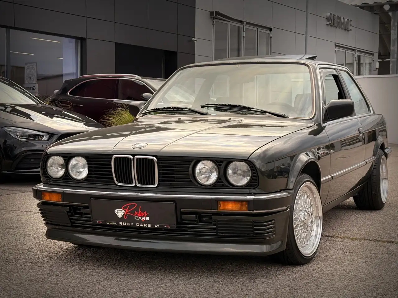 BMW 320 i E30 Chrom Modell, foto 3