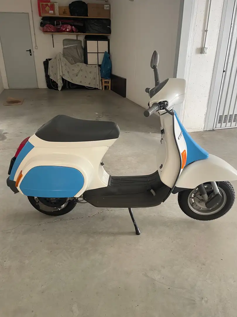 Vespa 50 Niebieski - 2