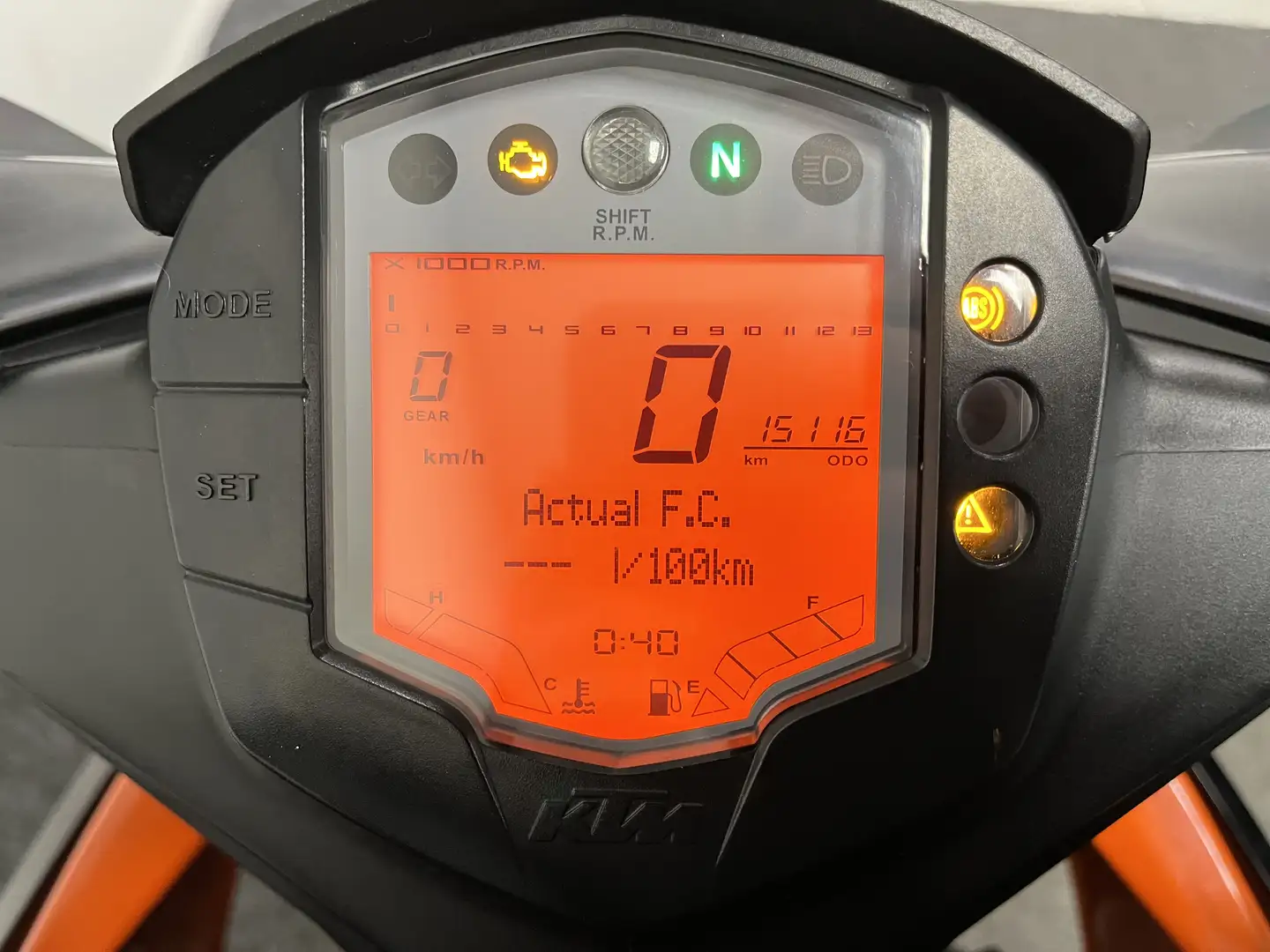 KTM RC 390 Zwart - 2