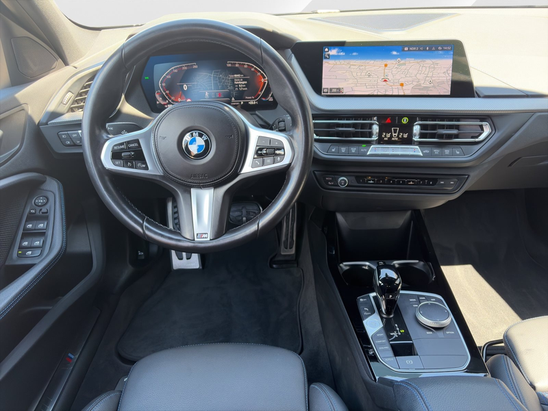 BMW 118 i | M Sport| AppleCarPlay| Adpt LED| Kamera| LiCoP — photo 9