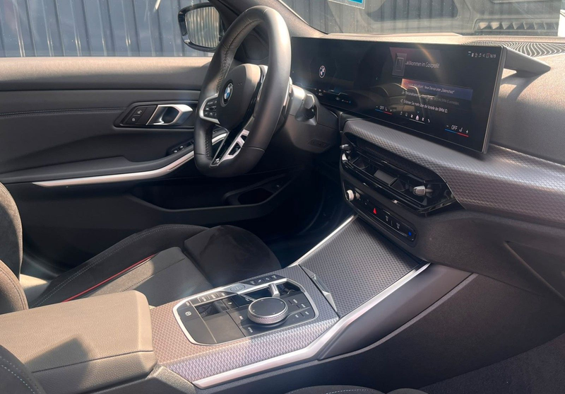 BMW 320 i Aut. Touring M SPORT Facelift /AHK/360°Kam — photo 12