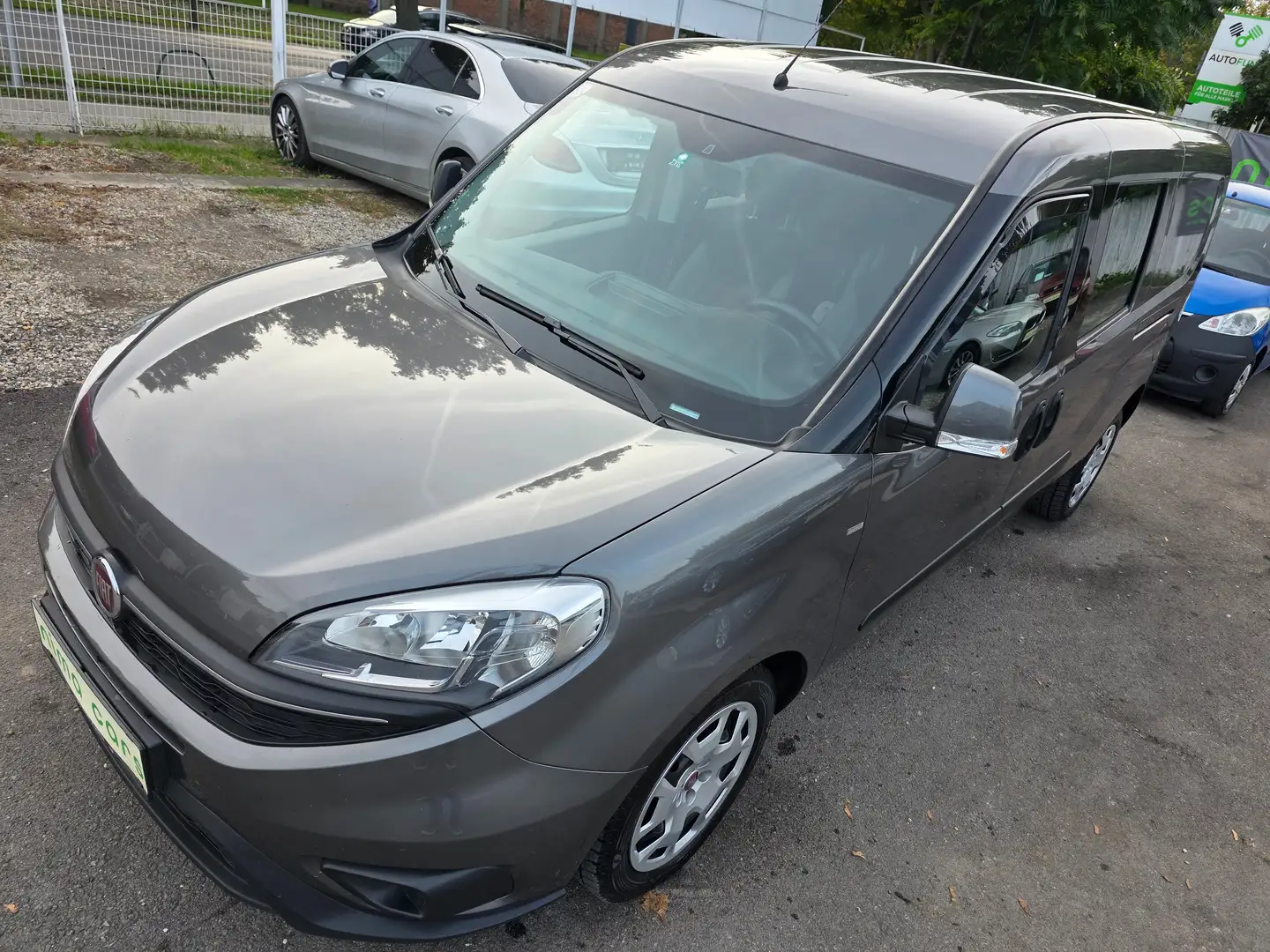 Fiat Doblo MAX 1,6 SX Multijet Start&Stop 105 ( Profissonal) Grau - 2