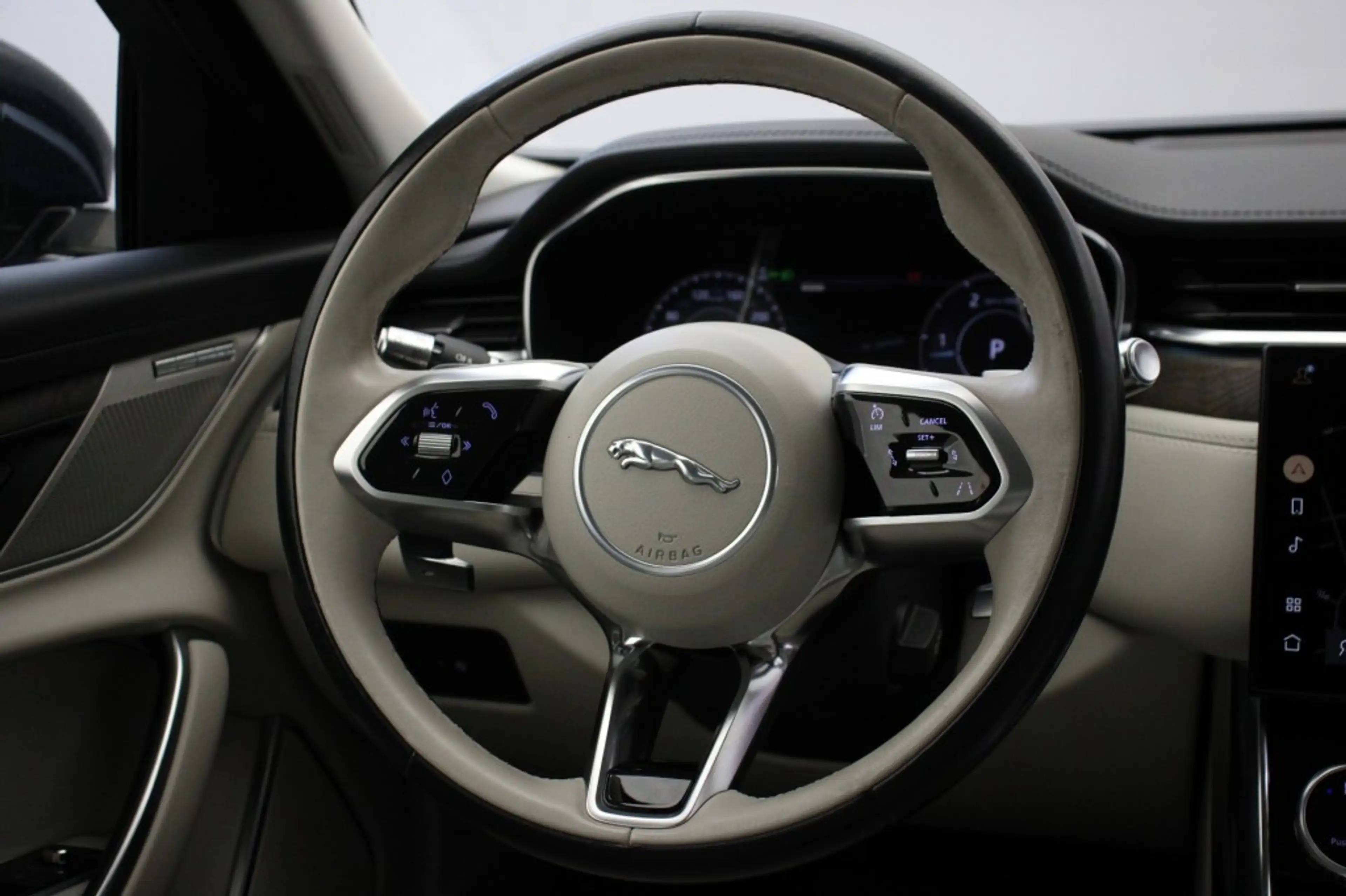 Jaguar XF Sedan 2.0 D200 R-Dynamic S Automaat - Digitaal Coc — photo 24