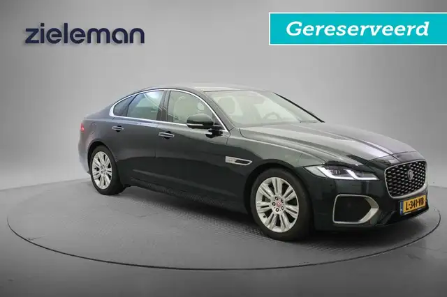 Jaguar XF Sedan 2.0 D200 R-Dynamic S Automaat - Digitaal Coc