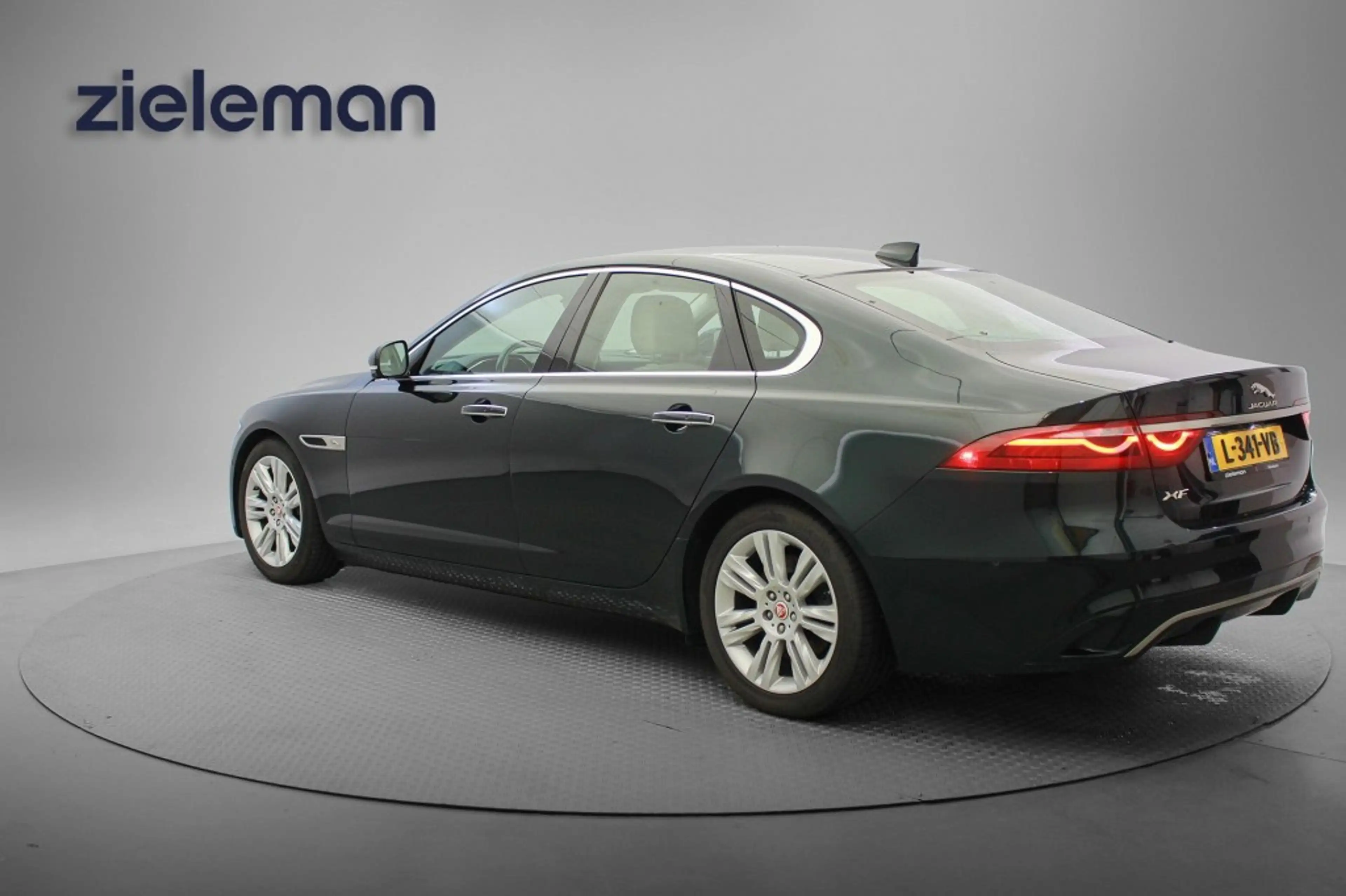 Jaguar XF Sedan 2.0 D200 R-Dynamic S Automaat - Digitaal Coc — photo 3