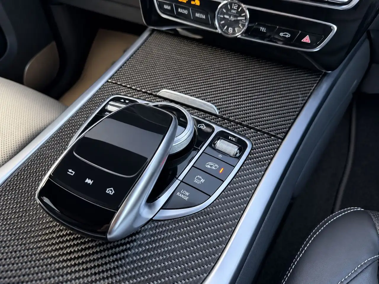 2024 Mercedes-Benz G 63 AMG *UNFALLFREI *ERSTLACK *CARBON *1. HAND, photograph 12