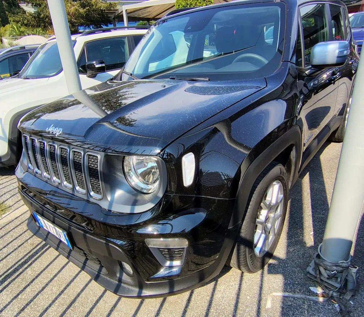 Jeep Renegade 1.5 Turbo T4 MHEV Limited Zwart - 1