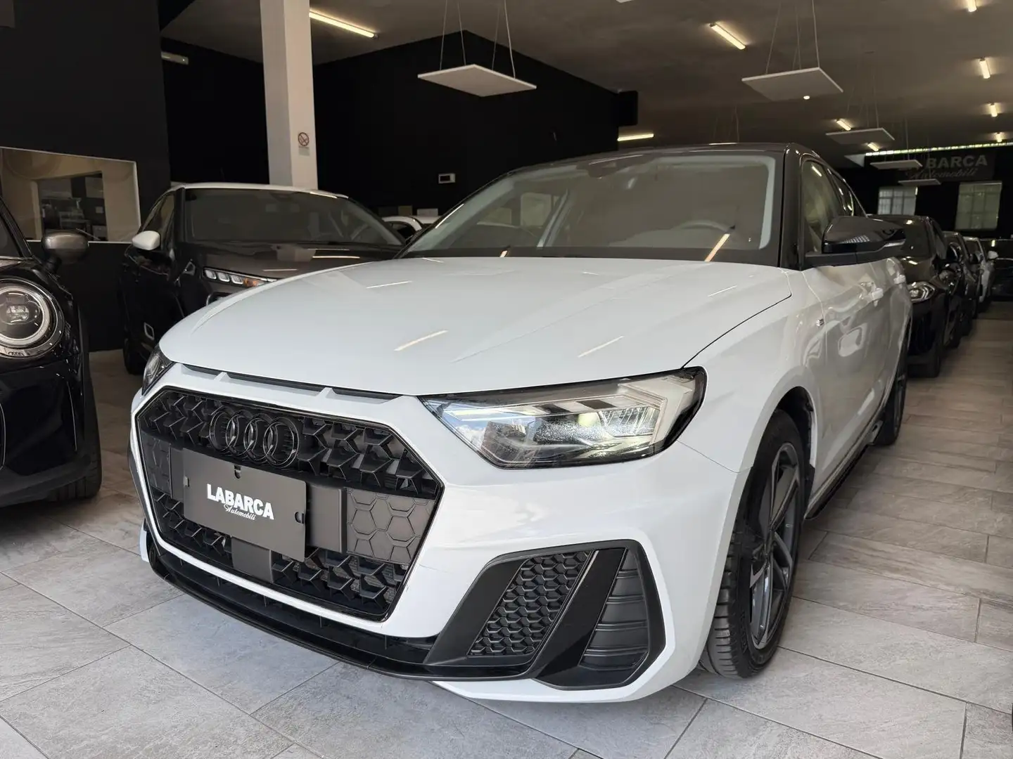 Audi A1 SPB 30 TFSI Identity Black S Line Bianco - 2
