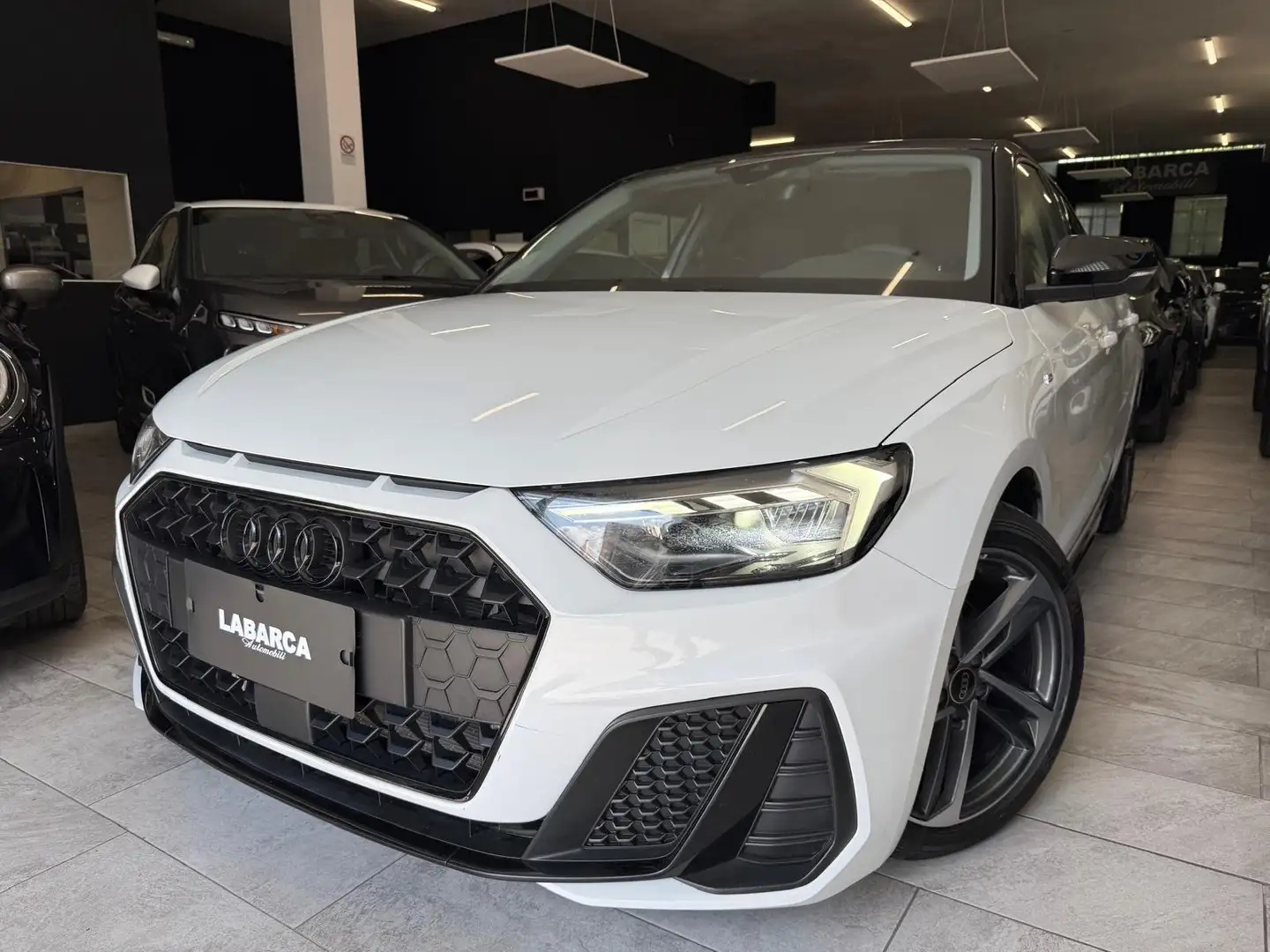 Audi A1 SPB 30 TFSI Identity Black S Line Bianco - 1