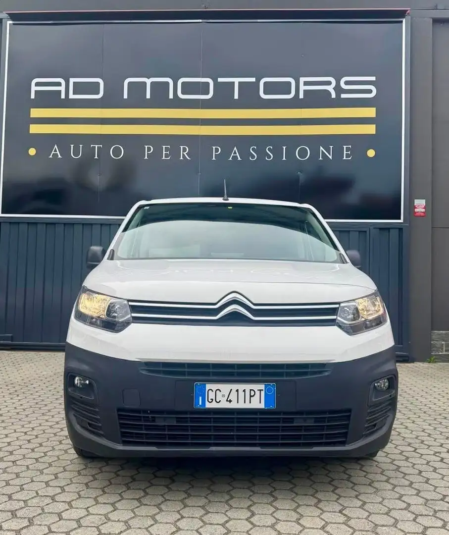 Citroen Berlingo Citroen BERLINGO 1.5 BlueHDI MClub EURO 6 Neopaten Blanc - 1