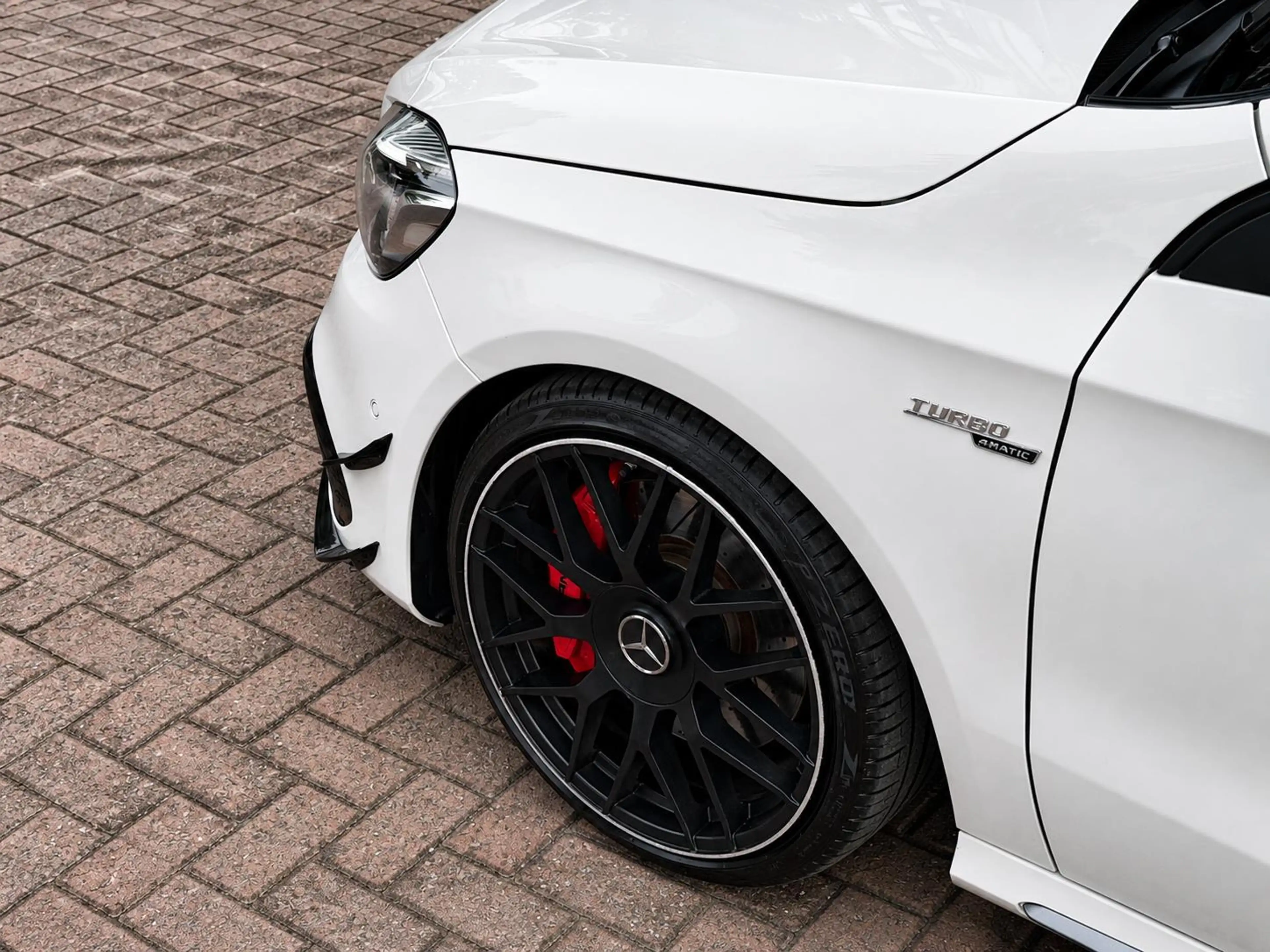 Mercedes-Benz A 45 AMG 4MATIC | Facelift | Aero | Pano | 381PK | Harman K — photo 13