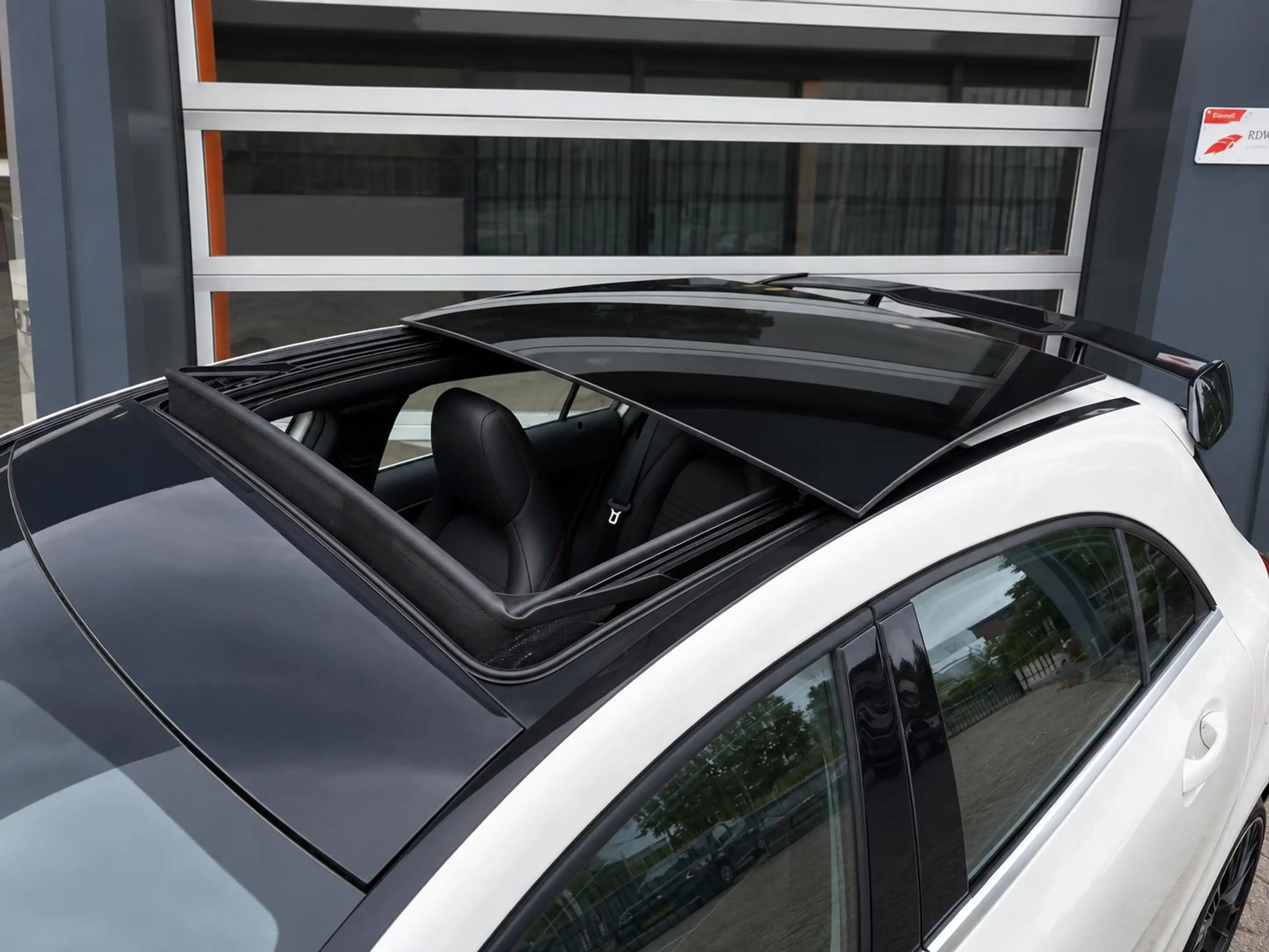 Mercedes-Benz A 45 AMG 4MATIC | Facelift | Aero | Pano | 381PK | Harman K — photo 12
