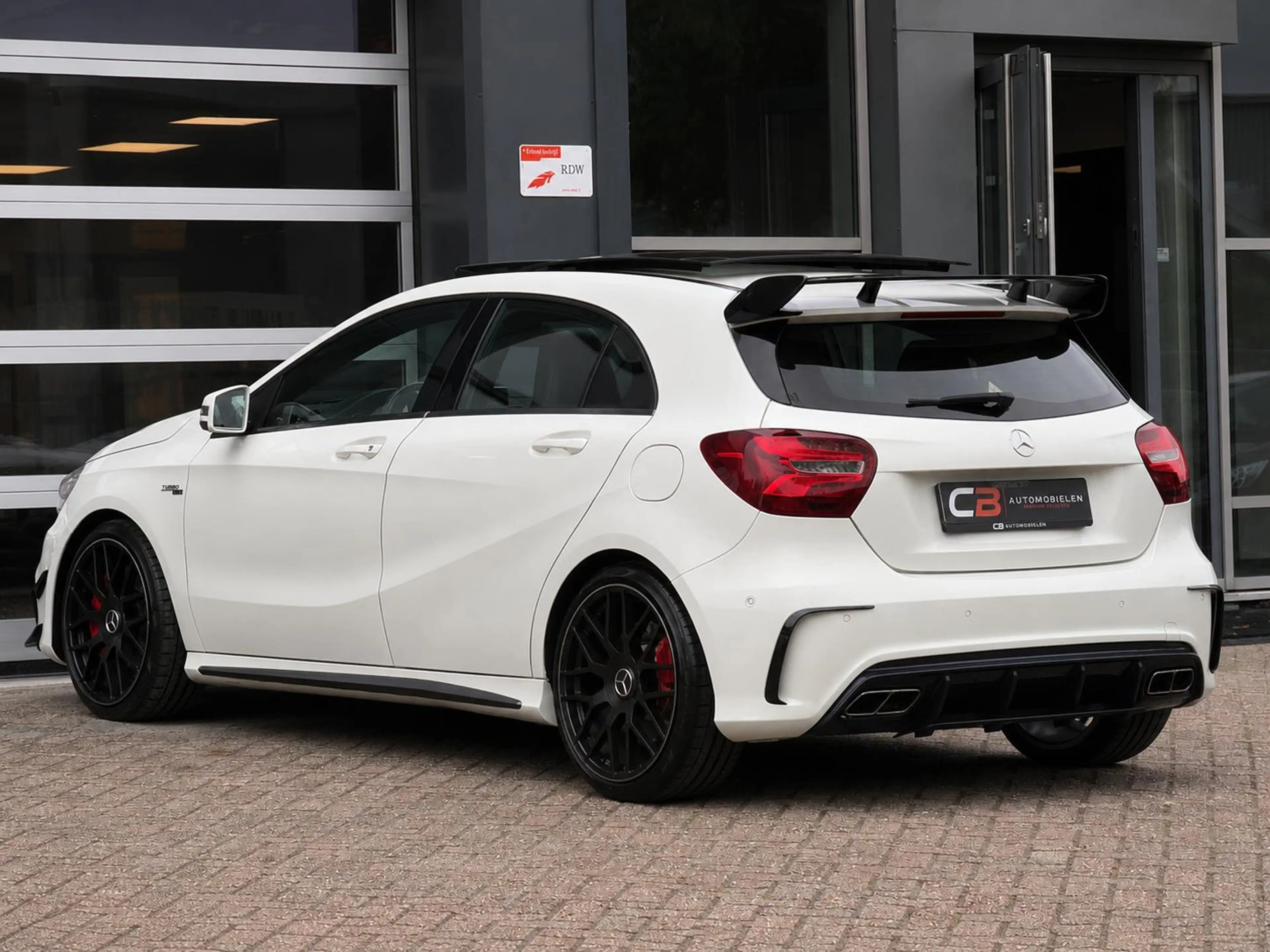 Mercedes-Benz A 45 AMG 4MATIC | Facelift | Aero | Pano | 381PK | Harman K — photo 8