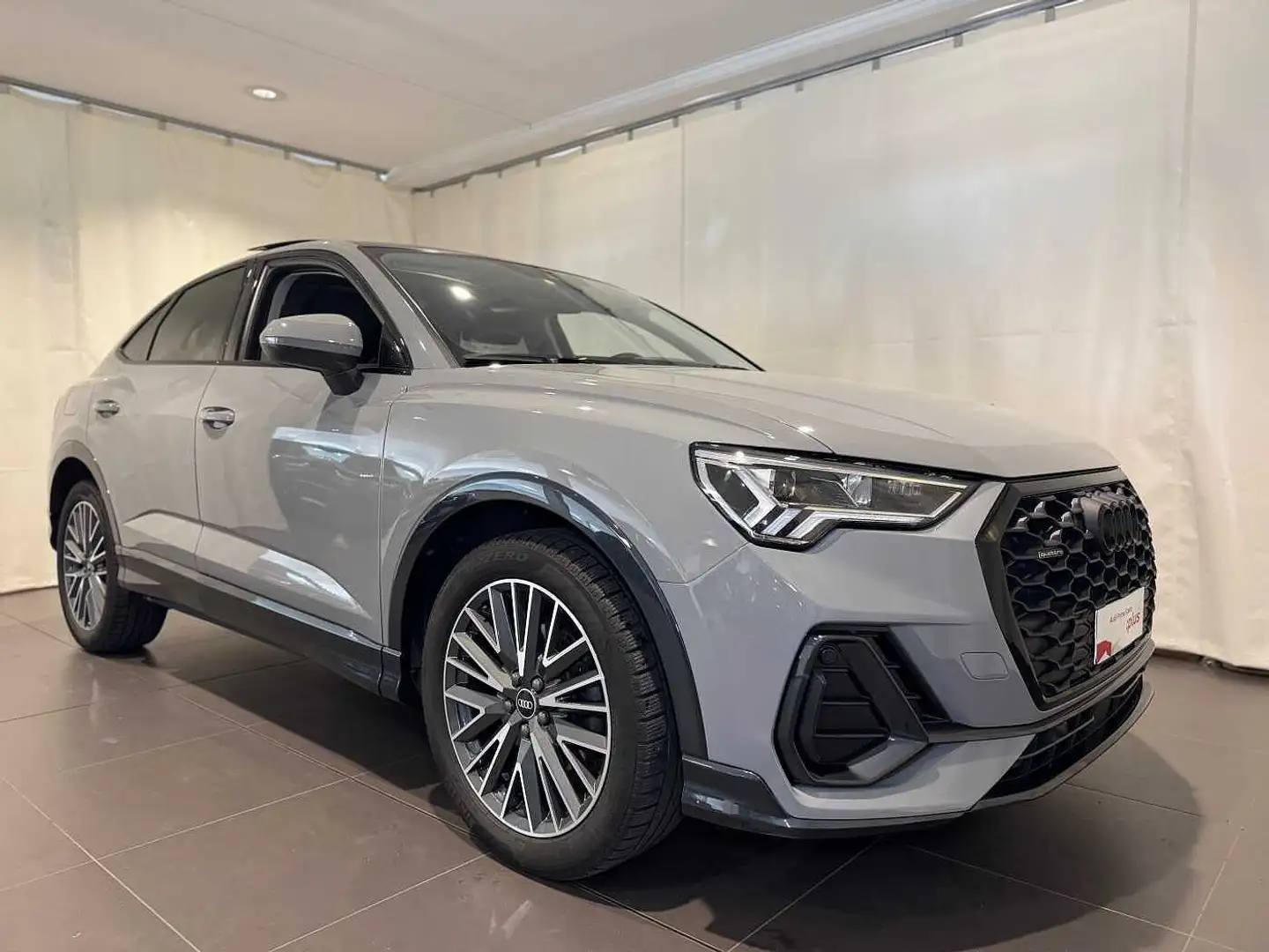 Audi Q3 2ª serie SPB 35 TDI quattro S tronic Business Plus Grigio - 1