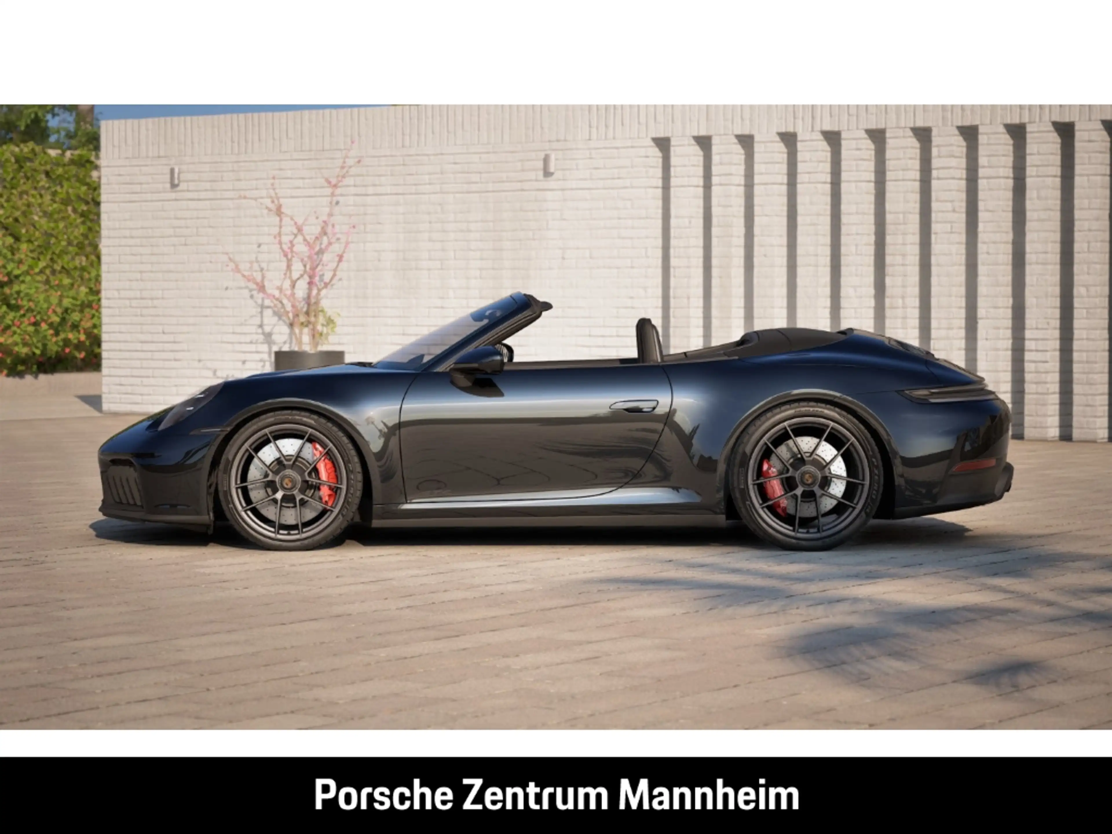 Porsche 992 -2 (911) Carrera GTS Cabriolet — photo 2