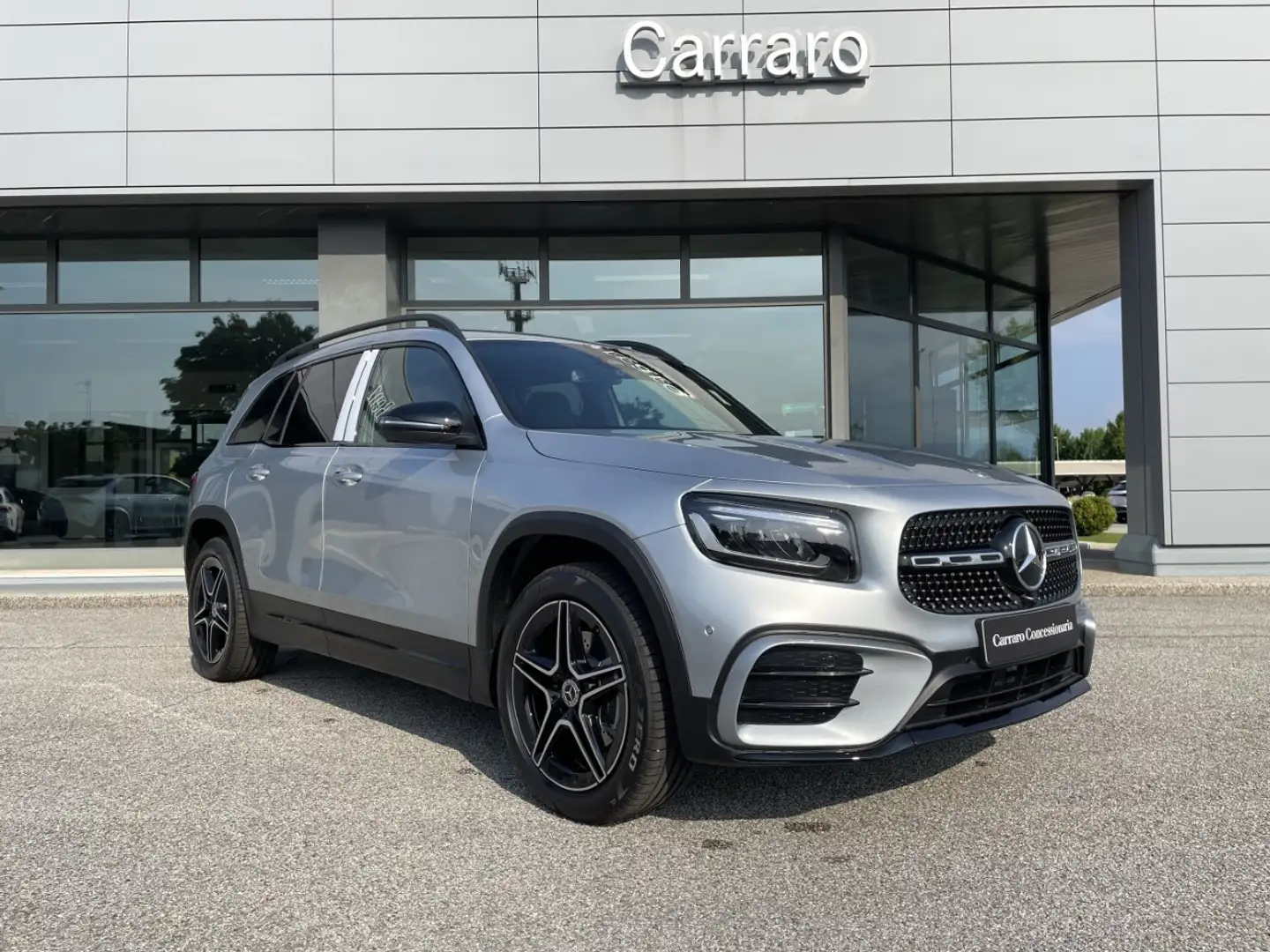 Mercedes-Benz GLB 180 d Grigio - 1