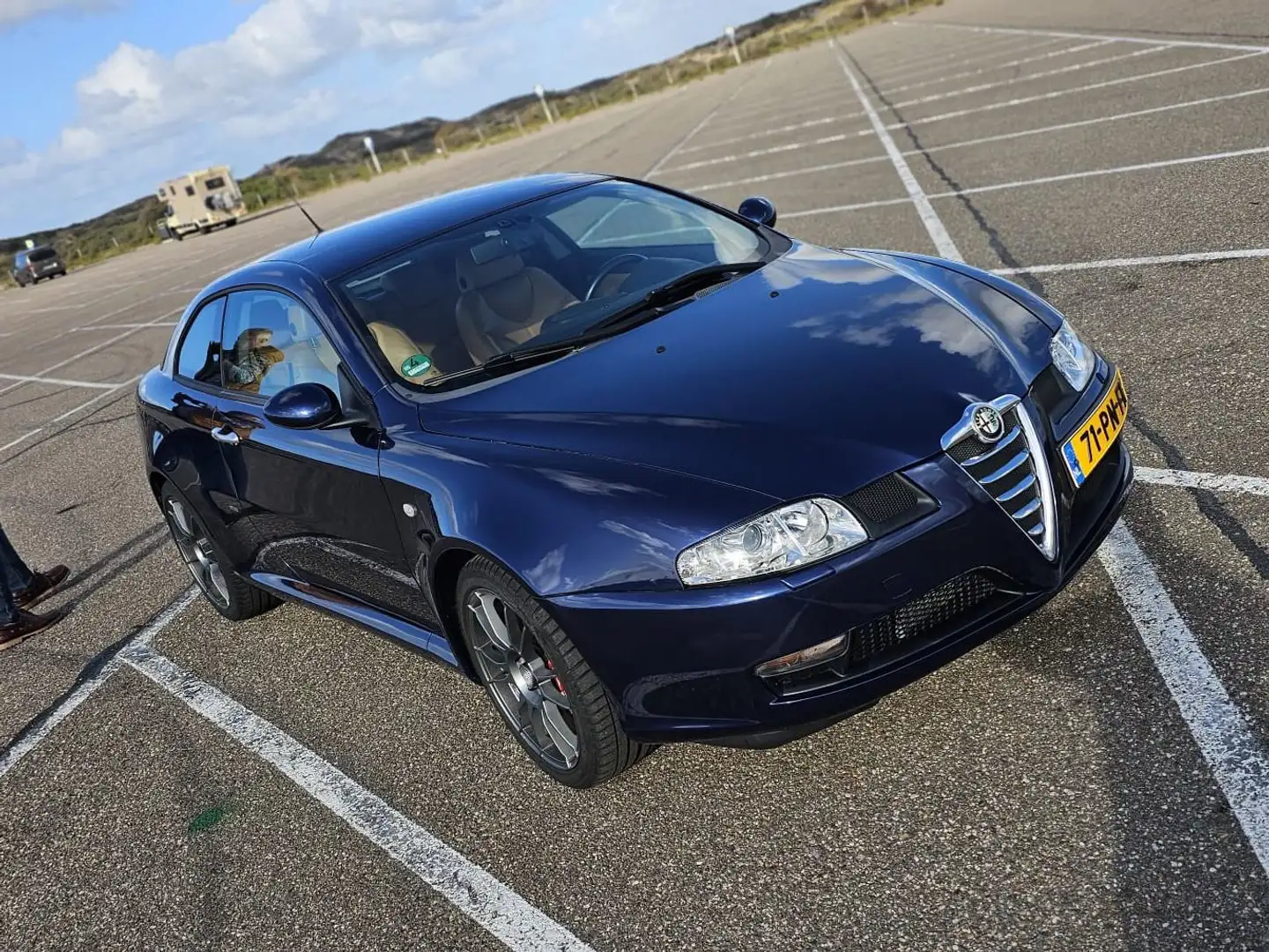 Alfa Romeo GT 3.2 V6 Distinctive plava - 2