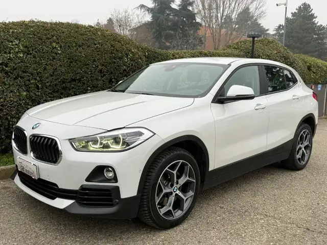 BMW X2 sDrive18d Business-X AUT - NAVI - LED - BT - 18