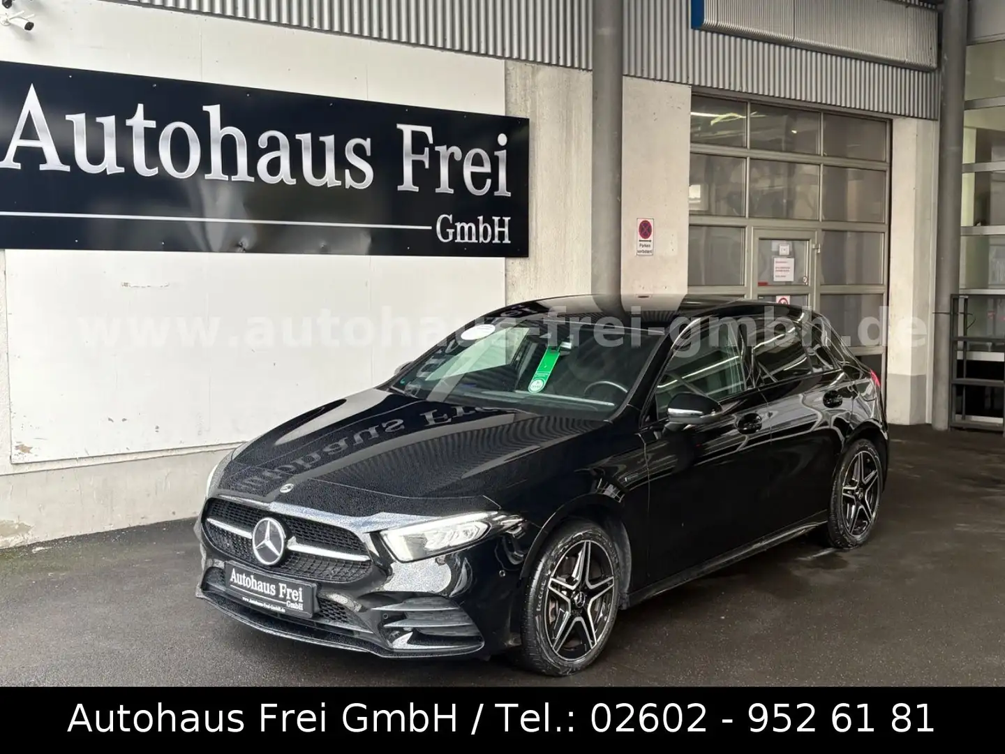 Mercedes-Benz A 250 e Edition 2x AMG*AMBIENTE*LED*MB100!*CARPL Schwarz - 1