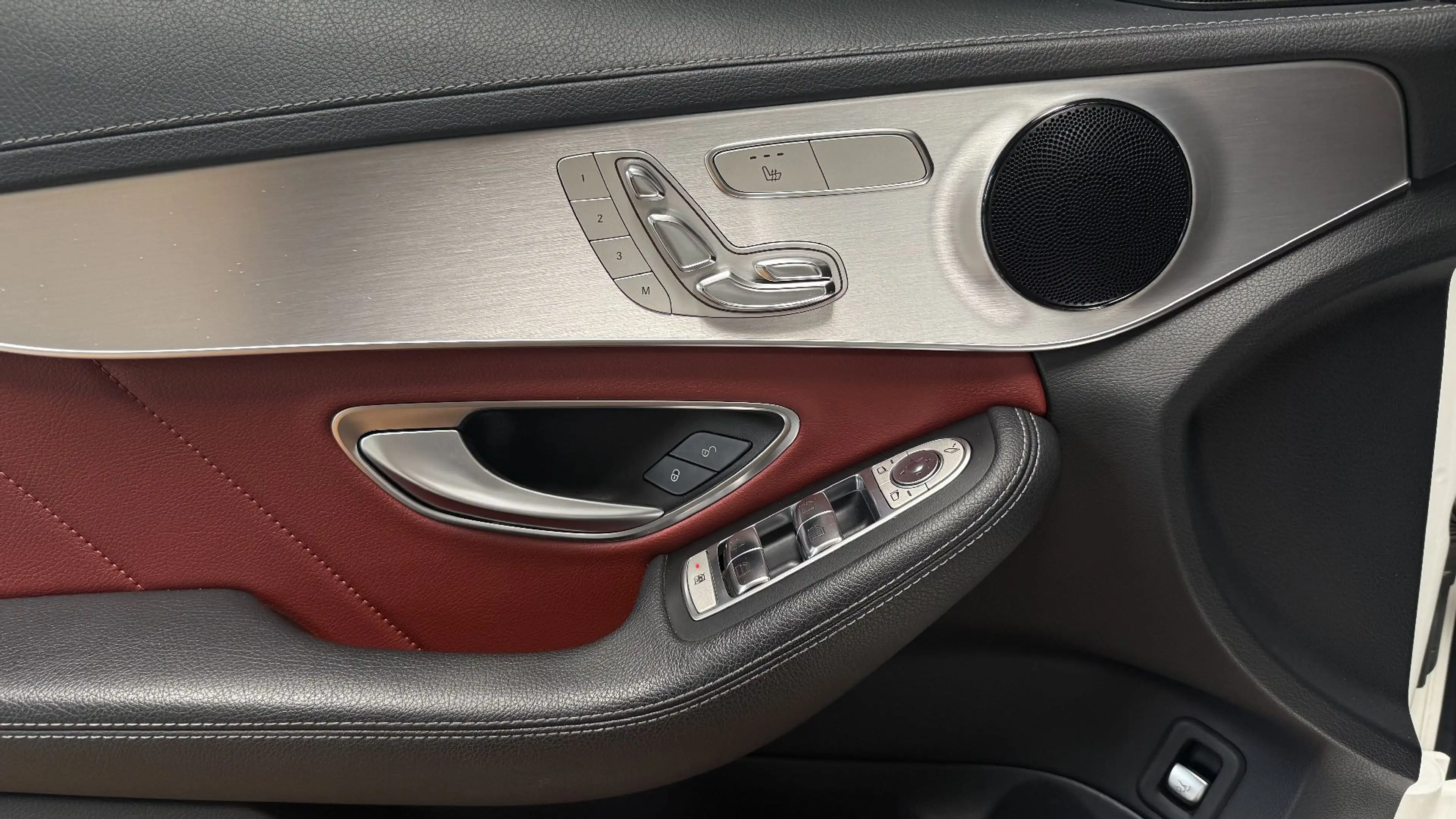 Mercedes-Benz C 43 AMG AMG C 43 4Matic — photo 14