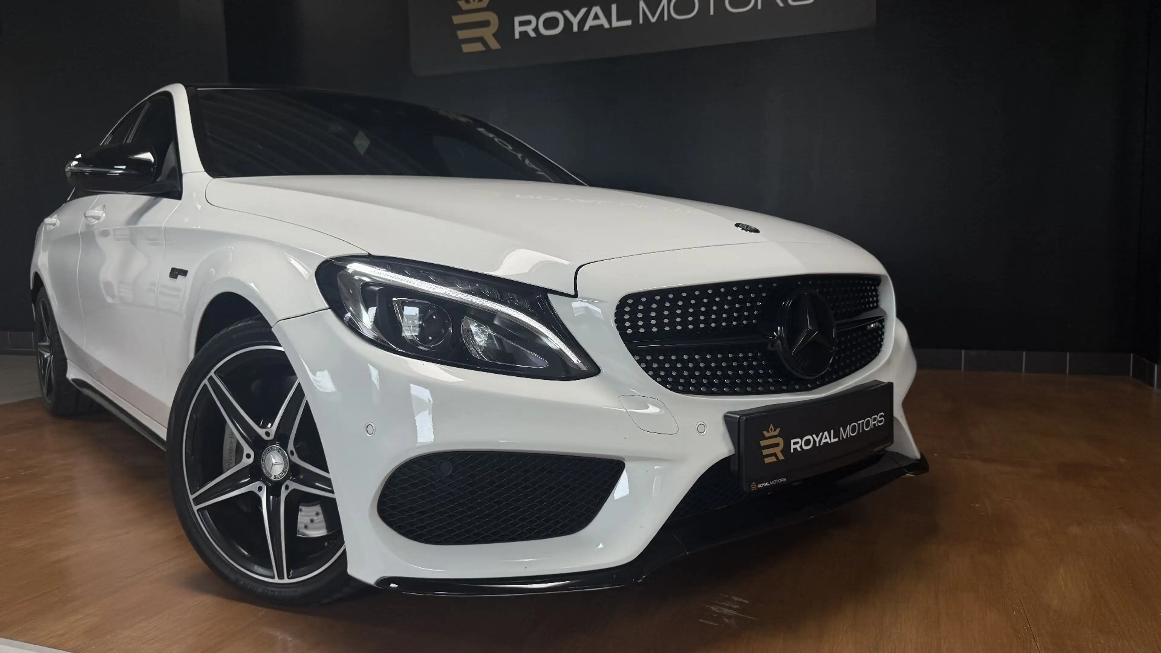 Mercedes-Benz C 43 AMG AMG C 43 4Matic — photo 4