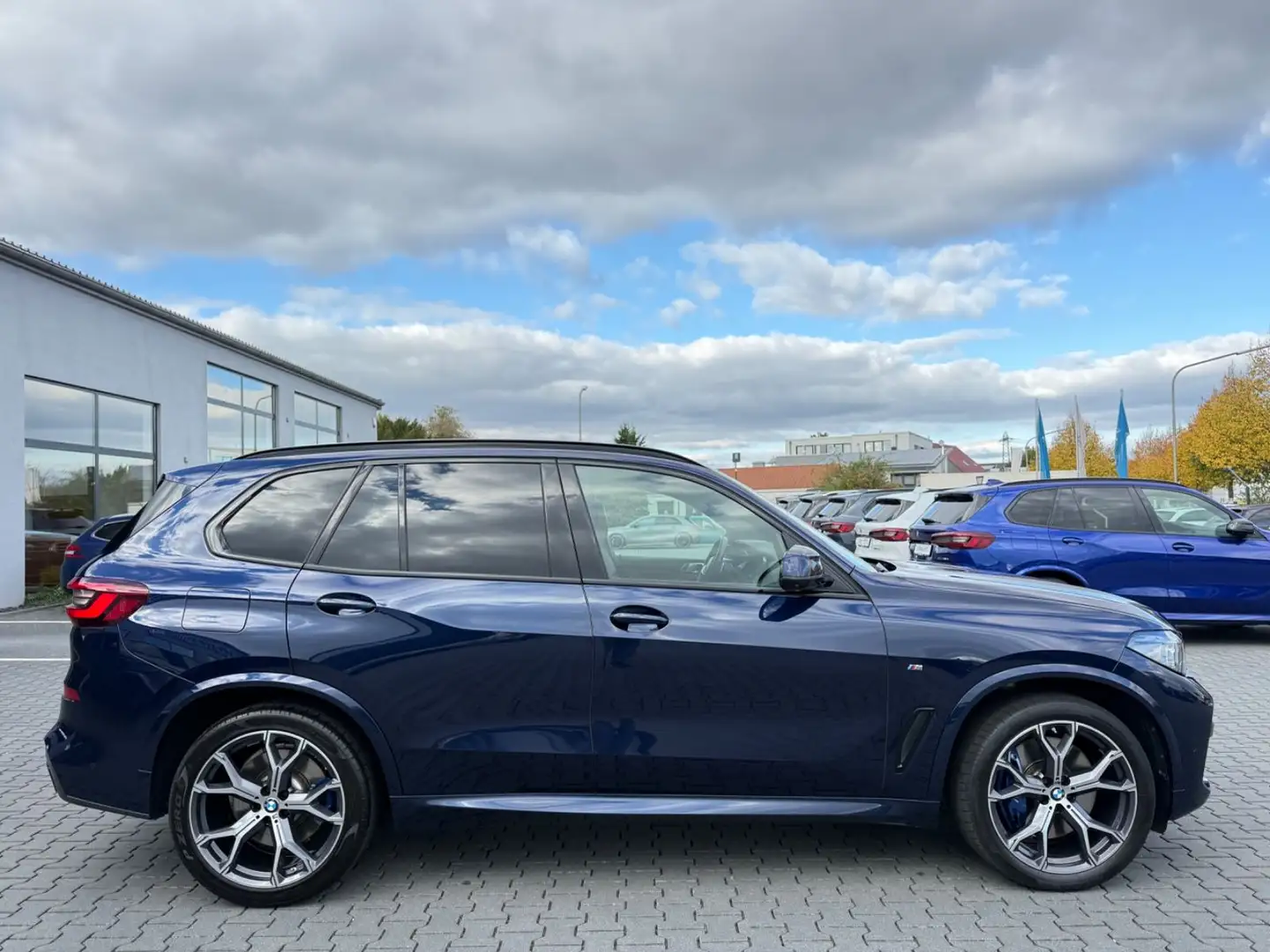 BMW X5 *40xd*MSPORT*INDIVIDUAL*360°ACC*HUD*B&W*AHK* Bleu - 1
