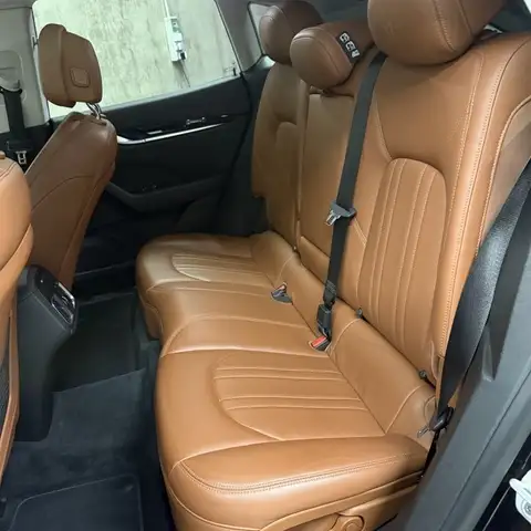 Maserati Levante view 14
