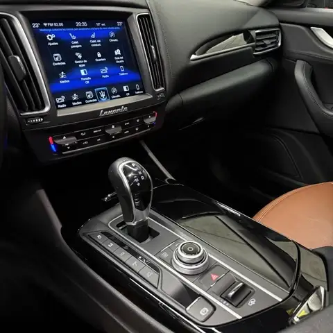 Maserati Levante view 11