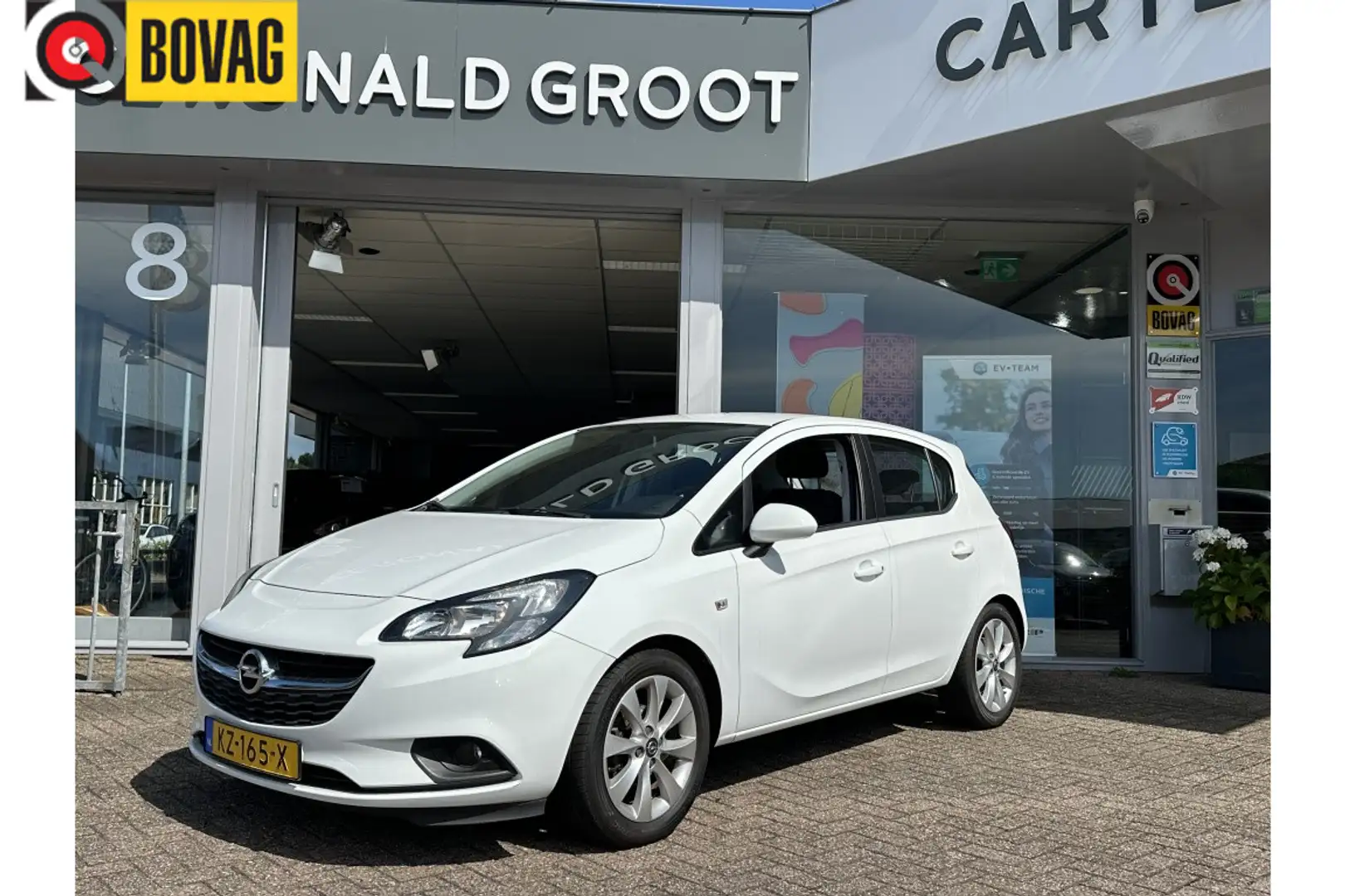 Opel Corsa | Cruise | Stuur en stoel ver 1.4 Edition Wit - 1