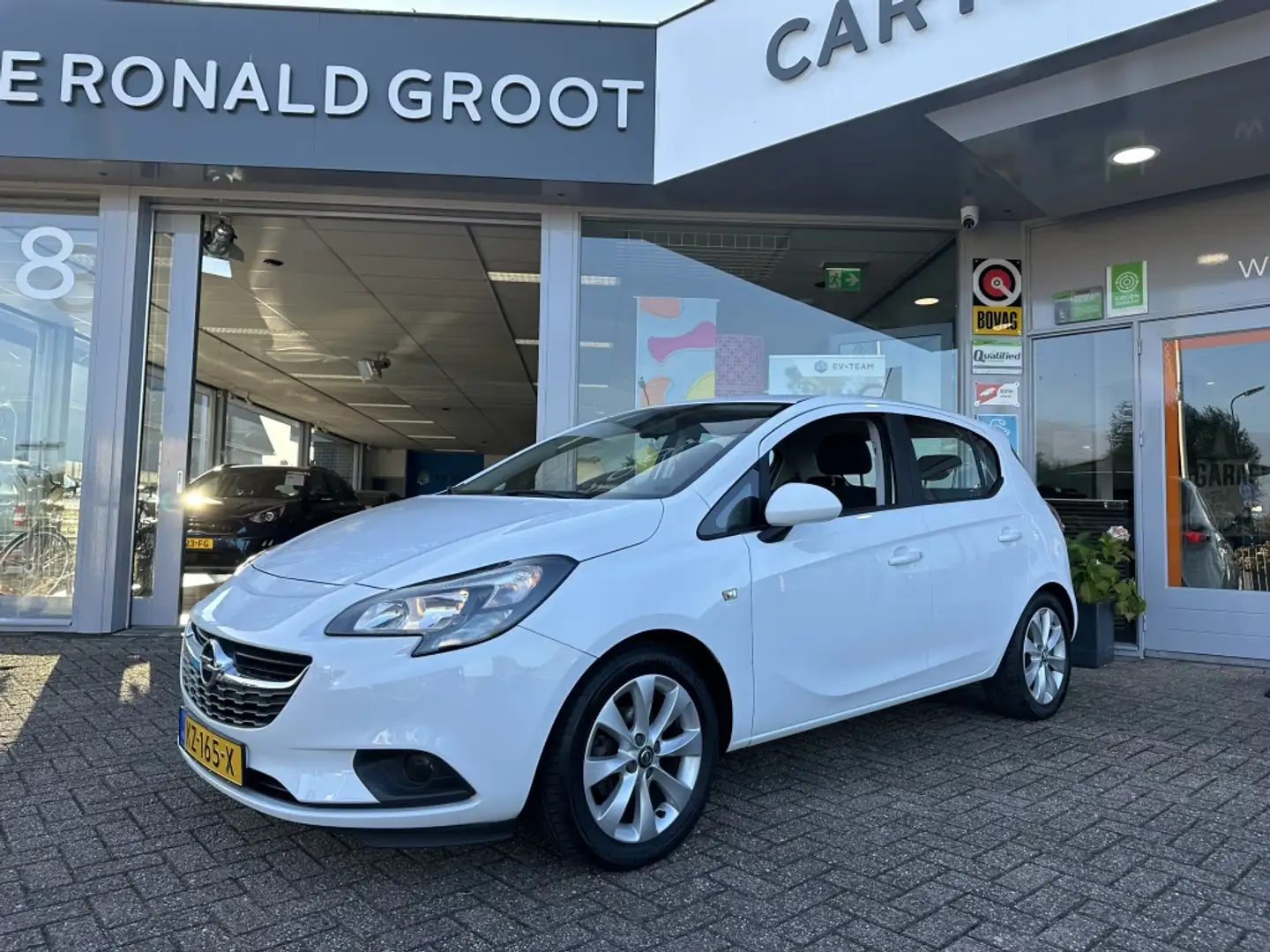 Opel Corsa (Verkocht) 1.4 Edition Wit - 2