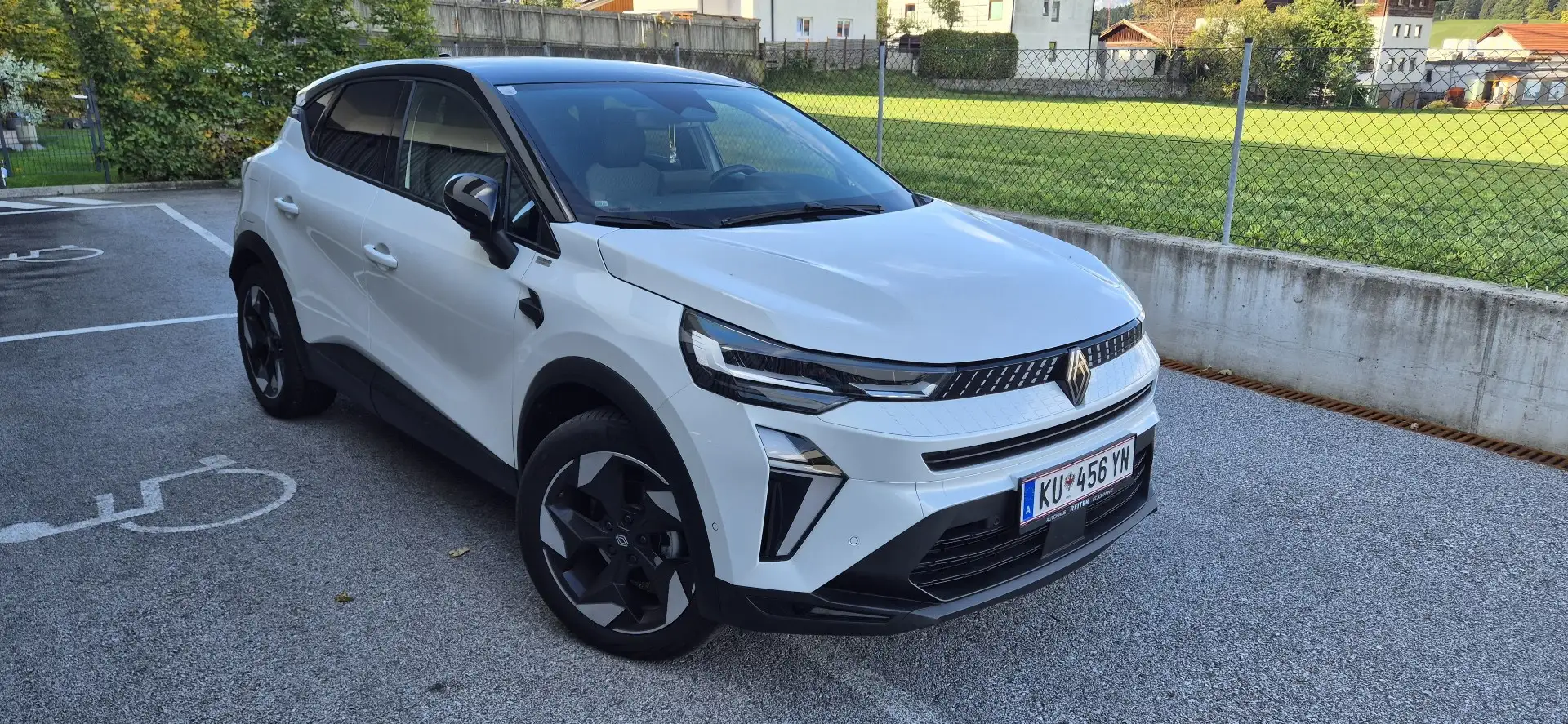 Renault Captur TCe 90 Techno Weiß - 1